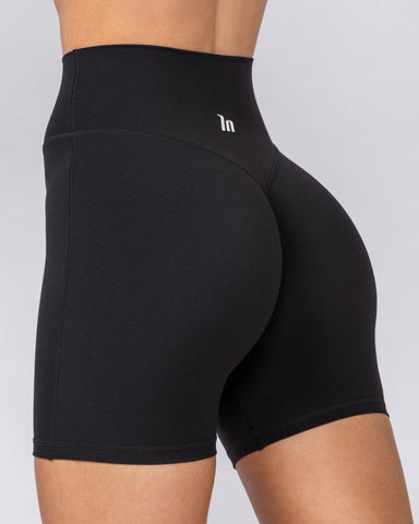 Aura Peachy Invisible Scrunch Bike Shorts Black - Muscle Nation women's bike shorts