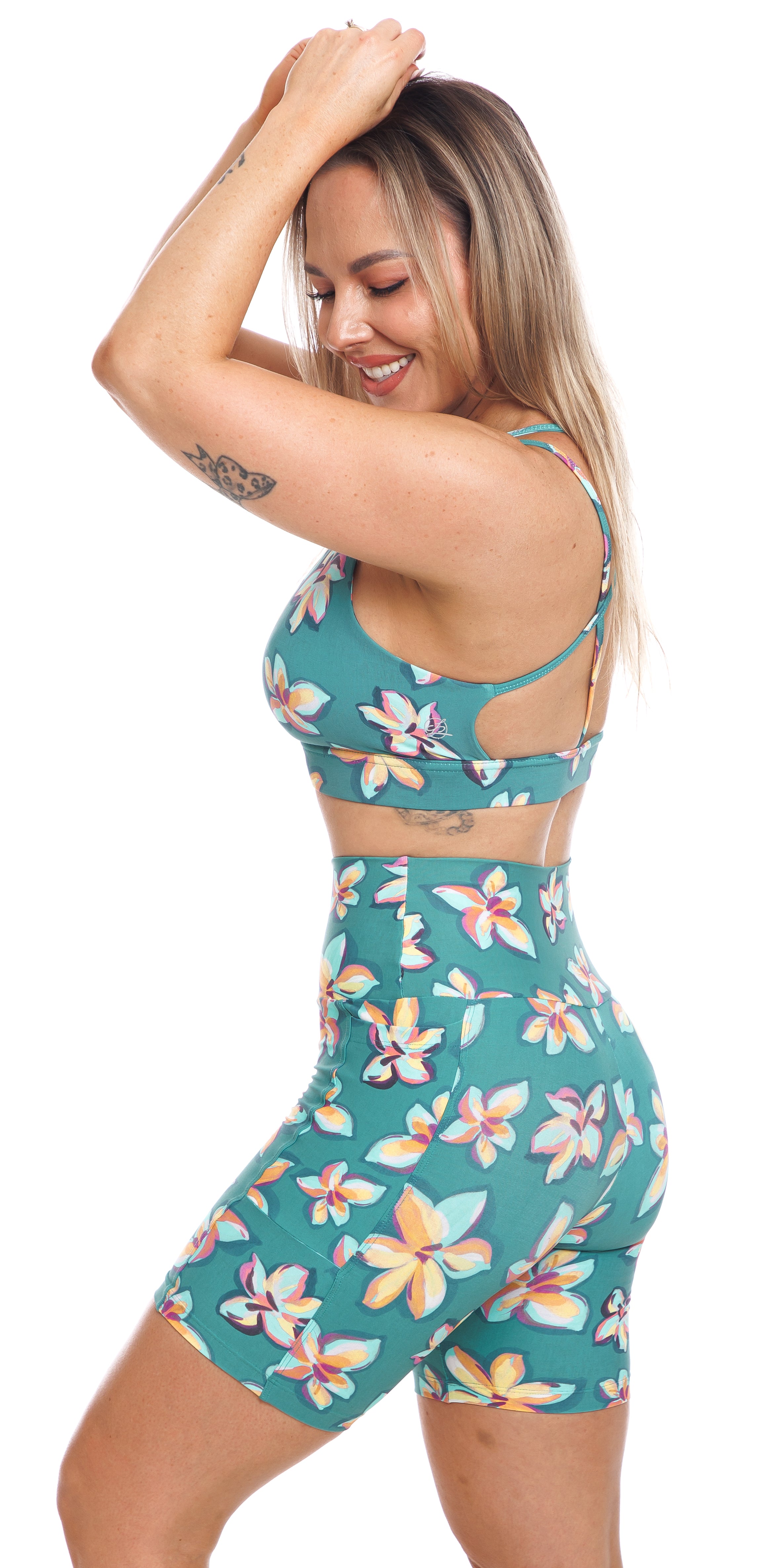 Carra Lee Collective Gym Shorts Evergreen Midi Shorts with Pockets