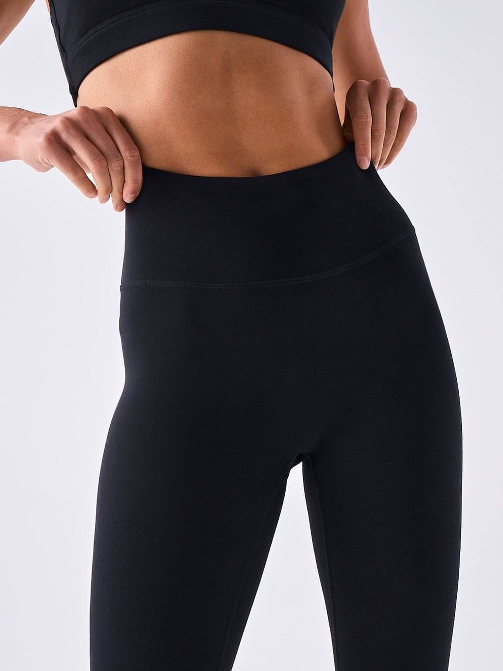 Airbrush Lite Evolution Pocket Crop Legging - Black – Dharma Bums Yoga and  Activewear