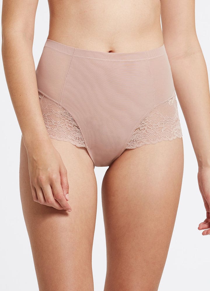 LaSculpté Shapewear 10 / Nude Lace Light Control Full Brief