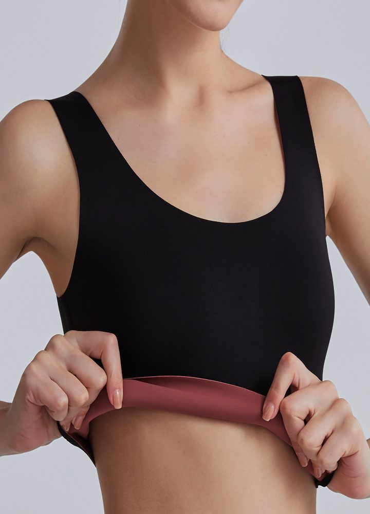 LaSculpté Sports Bras 8 / Black/Red Seamfree Reversible Sports Bra