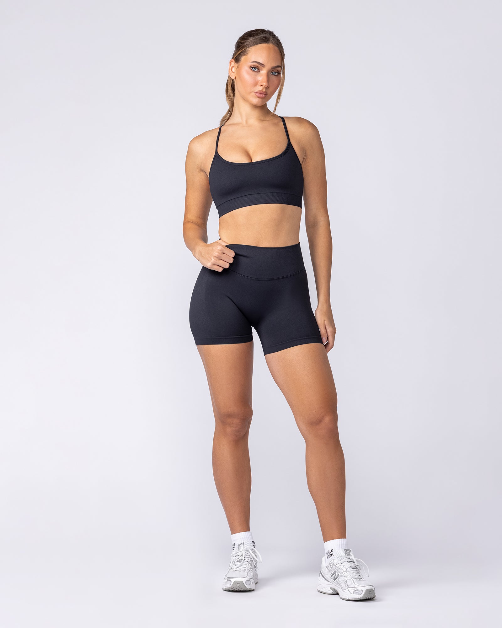 Muscle Nation Bralettes Revealed T-Back Seamless Bra - Black
