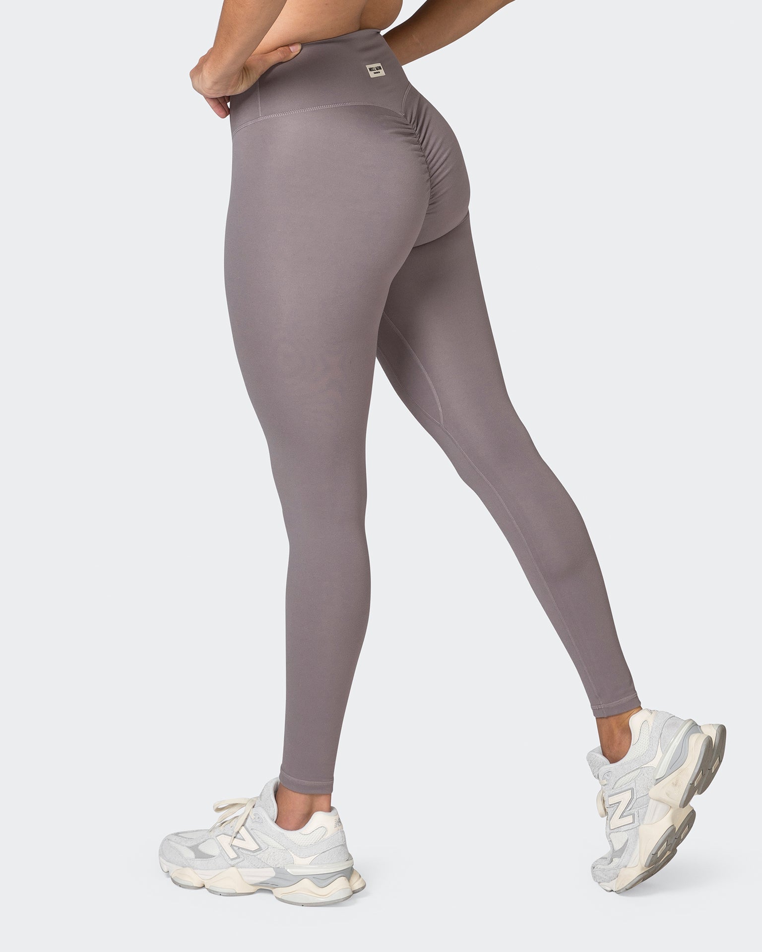 Muscle Nation Gym Leggings Game Changer Scrunch Full Length Leggings - Pearl Grey