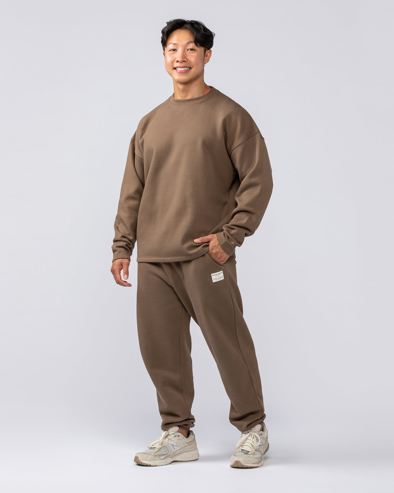 Muscle Nation Jumpers Lee Lem Crew Pullover - Washed Hazelnut