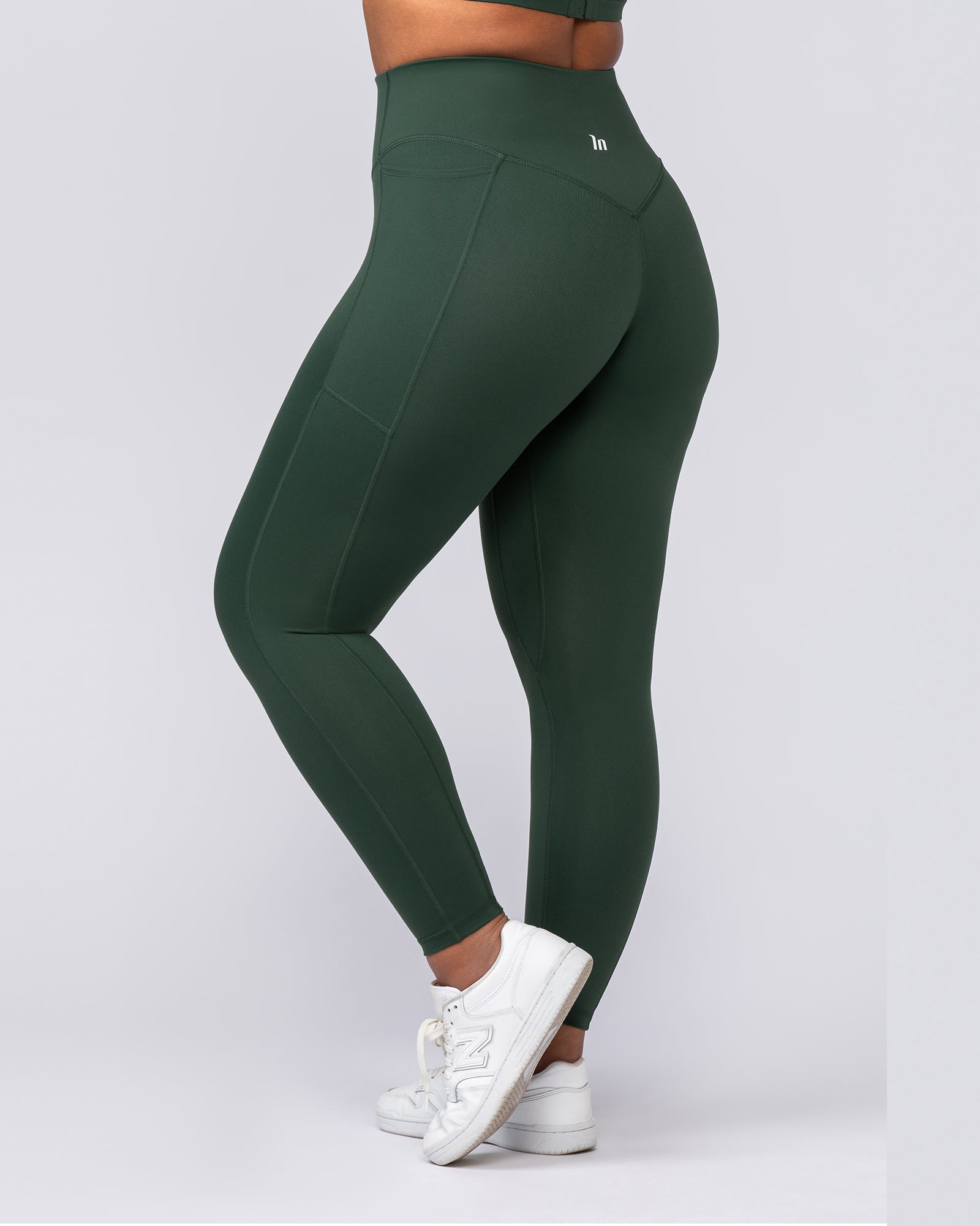 Muscle Nation Leggings Agility Pocket Ankle Length Leggings - Forest Green