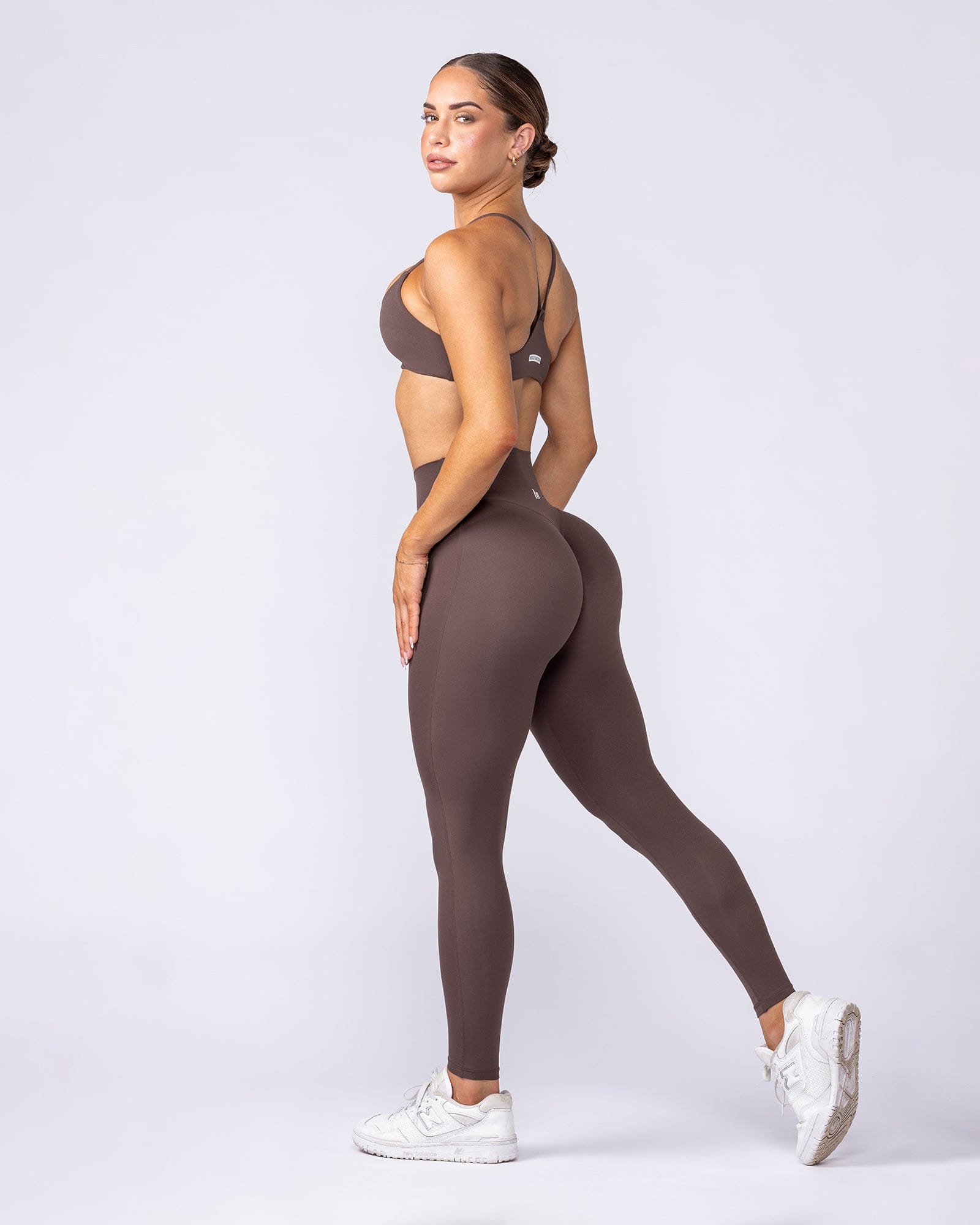 Muscle Nation Leggings Aura Peachy Invisible Scrunch Ankle Leggings - Cola
