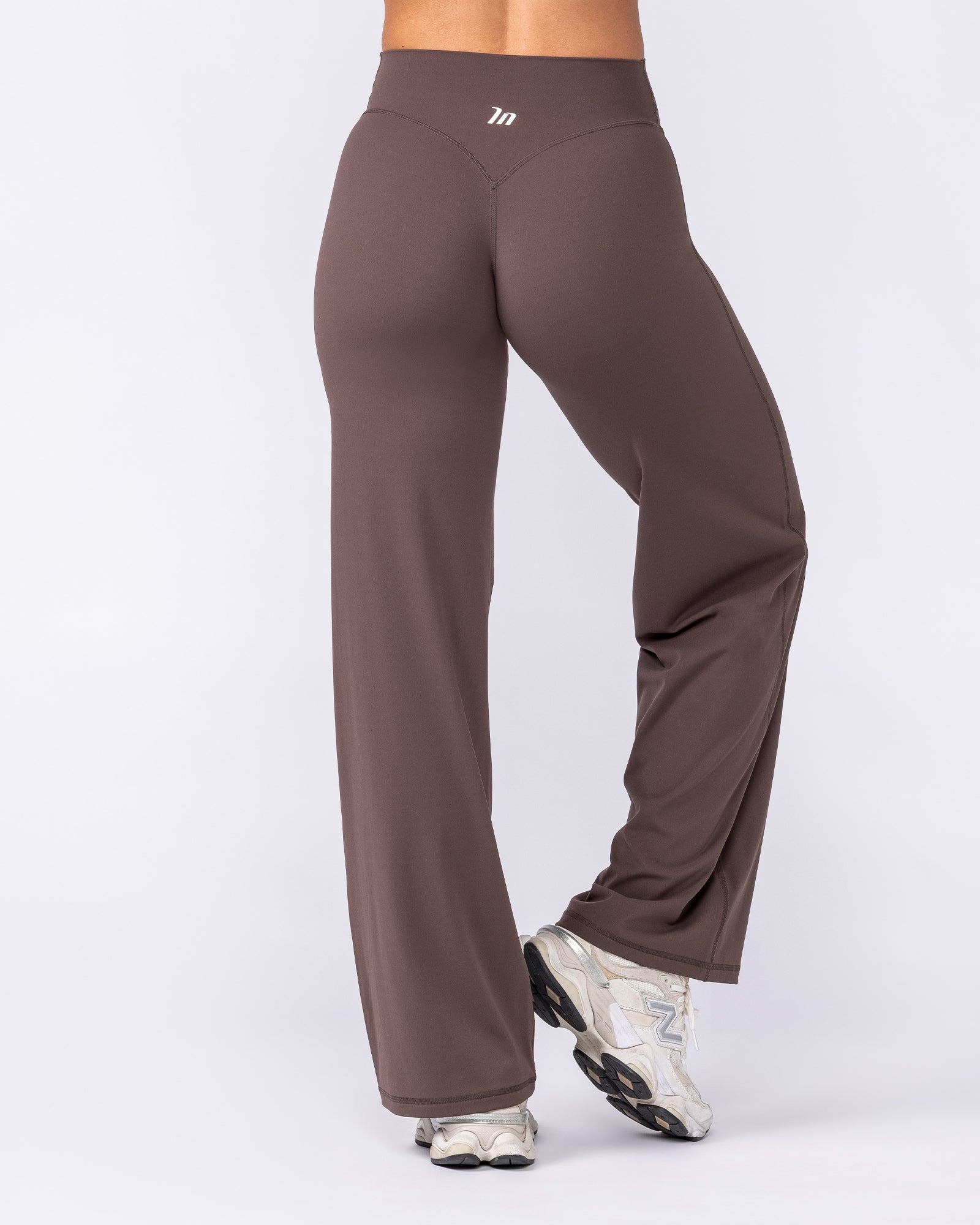 Muscle Nation Leggings Aura Straight Leg Leggings Short - Cola
