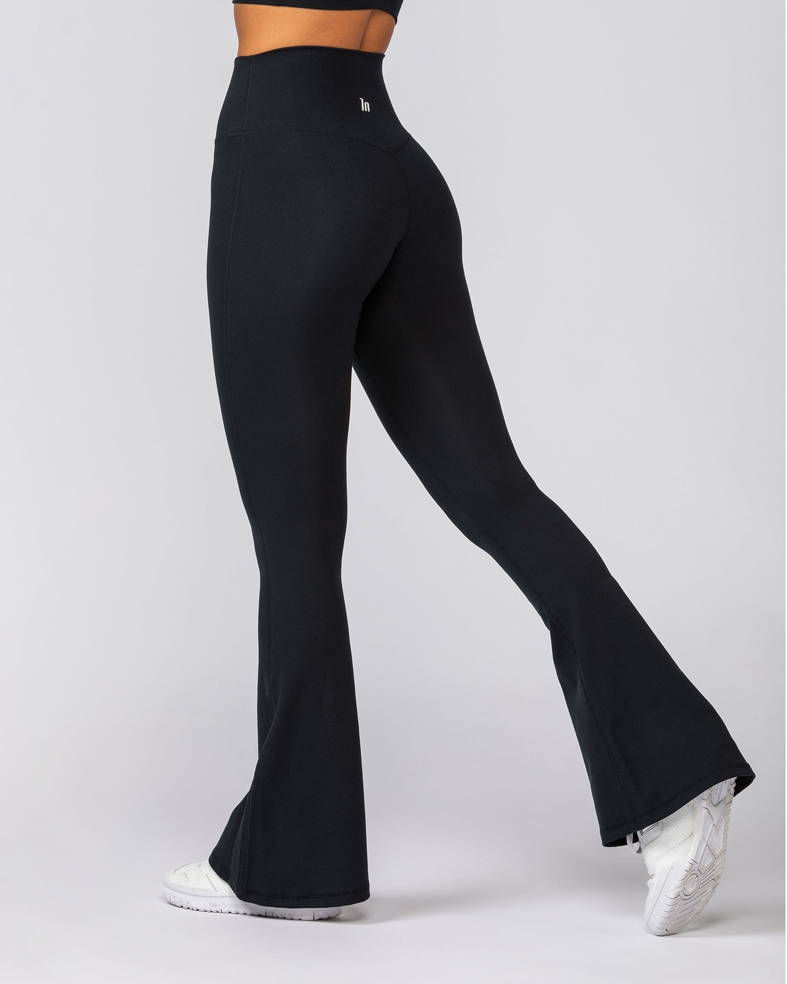 Muscle Nation Leggings Everyday High Rise Flare Leggings Short - Black