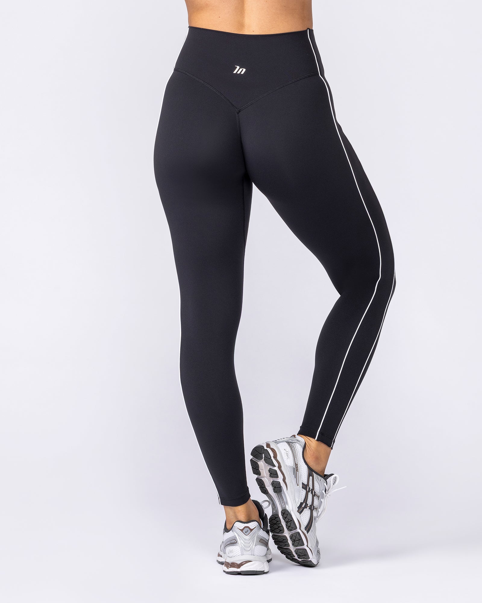 Muscle Nation Leggings Haze High Rise Ankle Length Leggings - Black