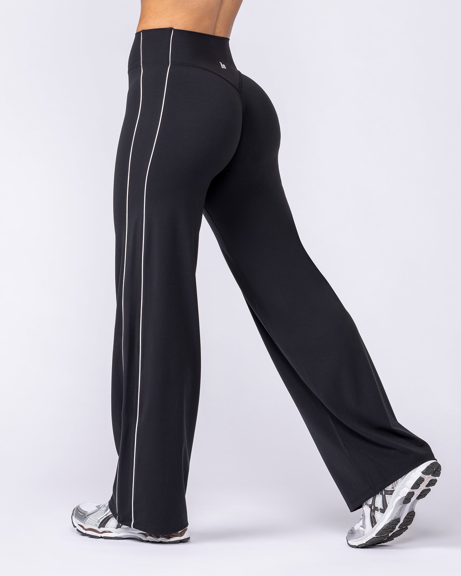 Muscle Nation Leggings Haze Straight Leg Leggings Regular - Black