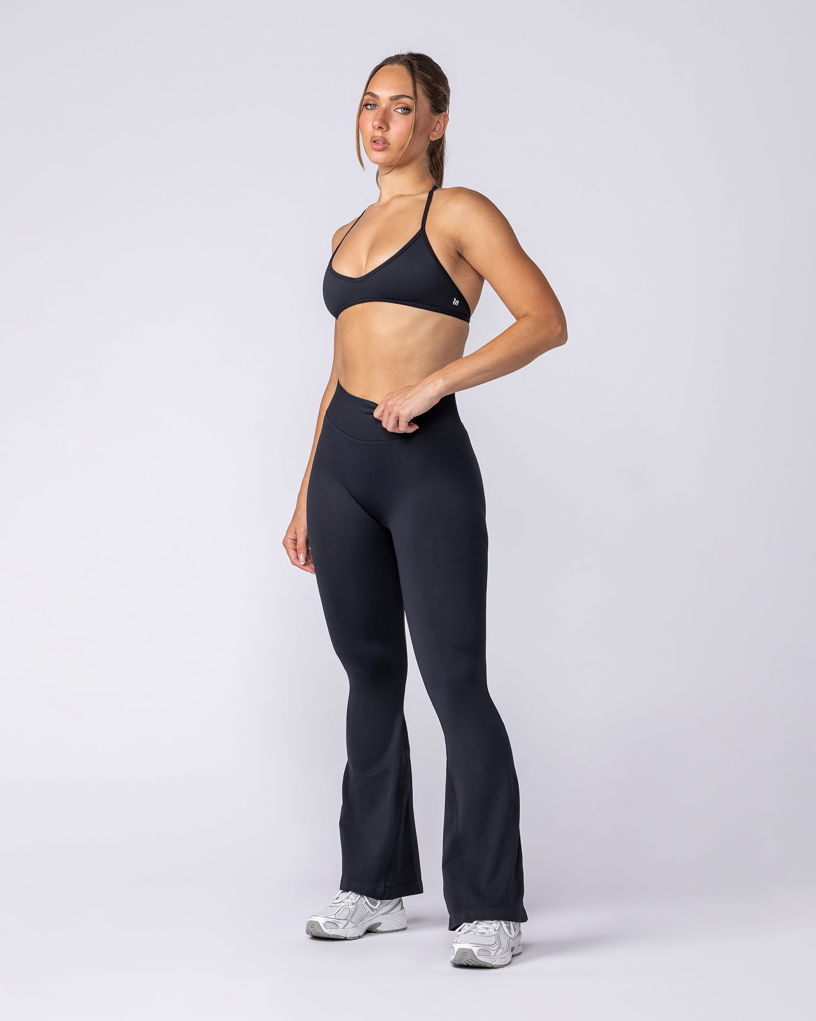Muscle Nation Leggings Revealed Seamless Flare Leggings Regular - Black
