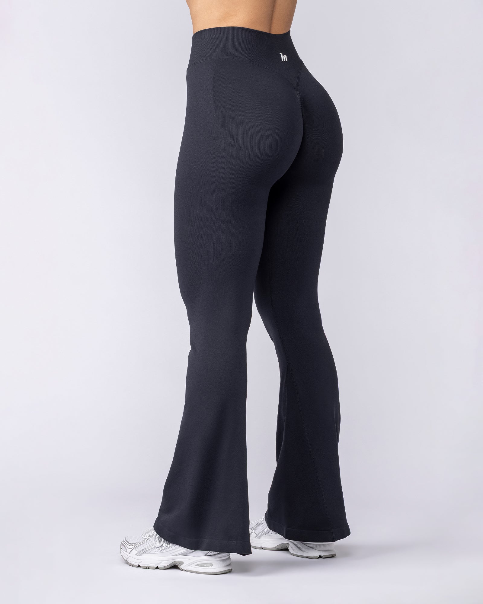 Muscle Nation Leggings Revealed Seamless Flare Leggings Regular - Black