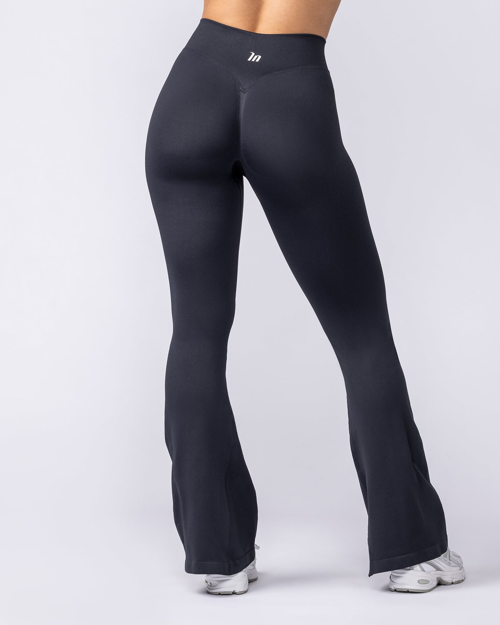 Muscle Nation Leggings Revealed Seamless Flare Leggings Regular - Black