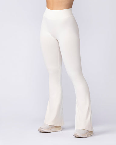 Muscle Nation Leggings Revealed Seamless Flare Leggings Regular - Travertine