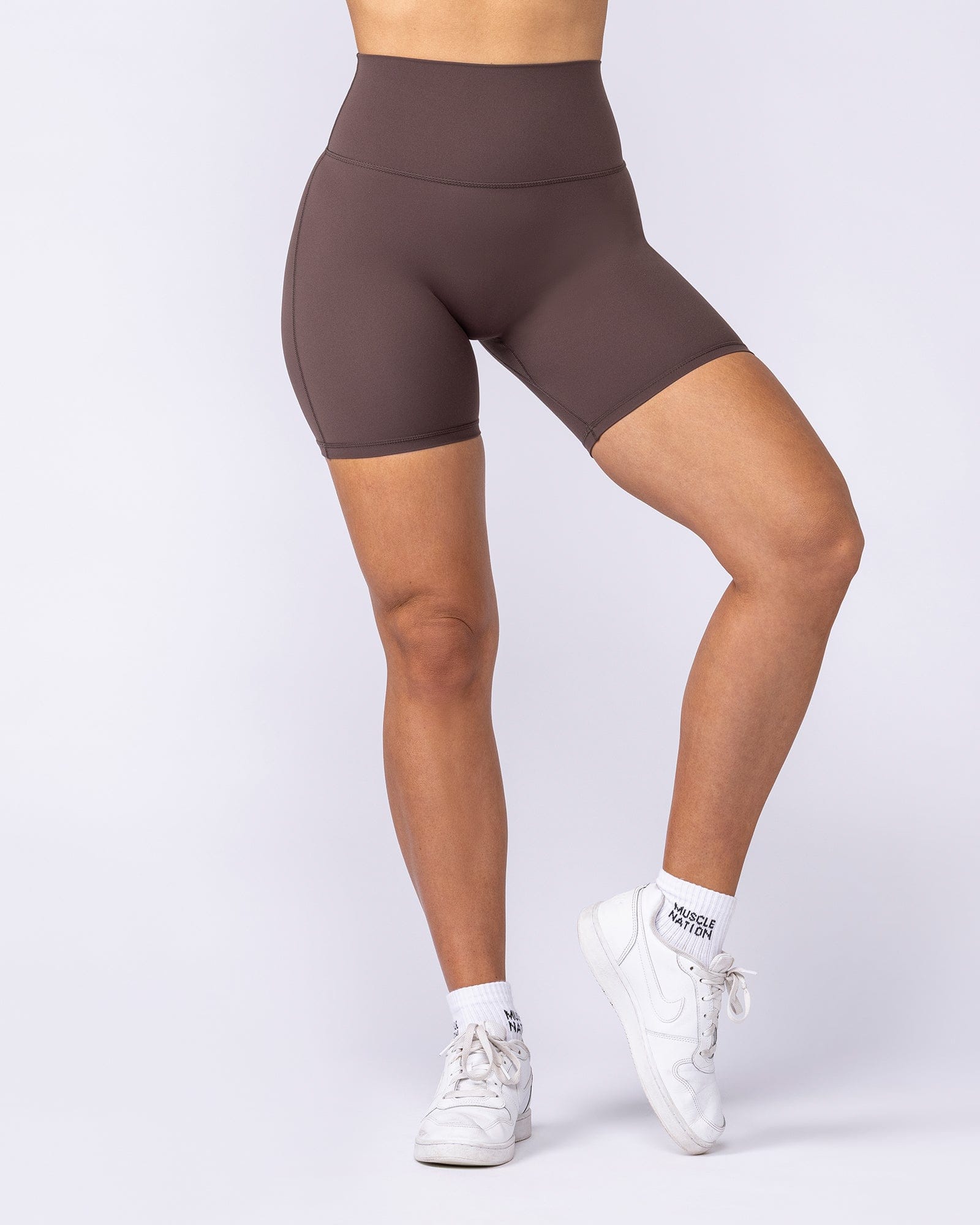Muscle Nation Shorts Aura Peachy High Invisible Scrunch Bike Shorts - Cola