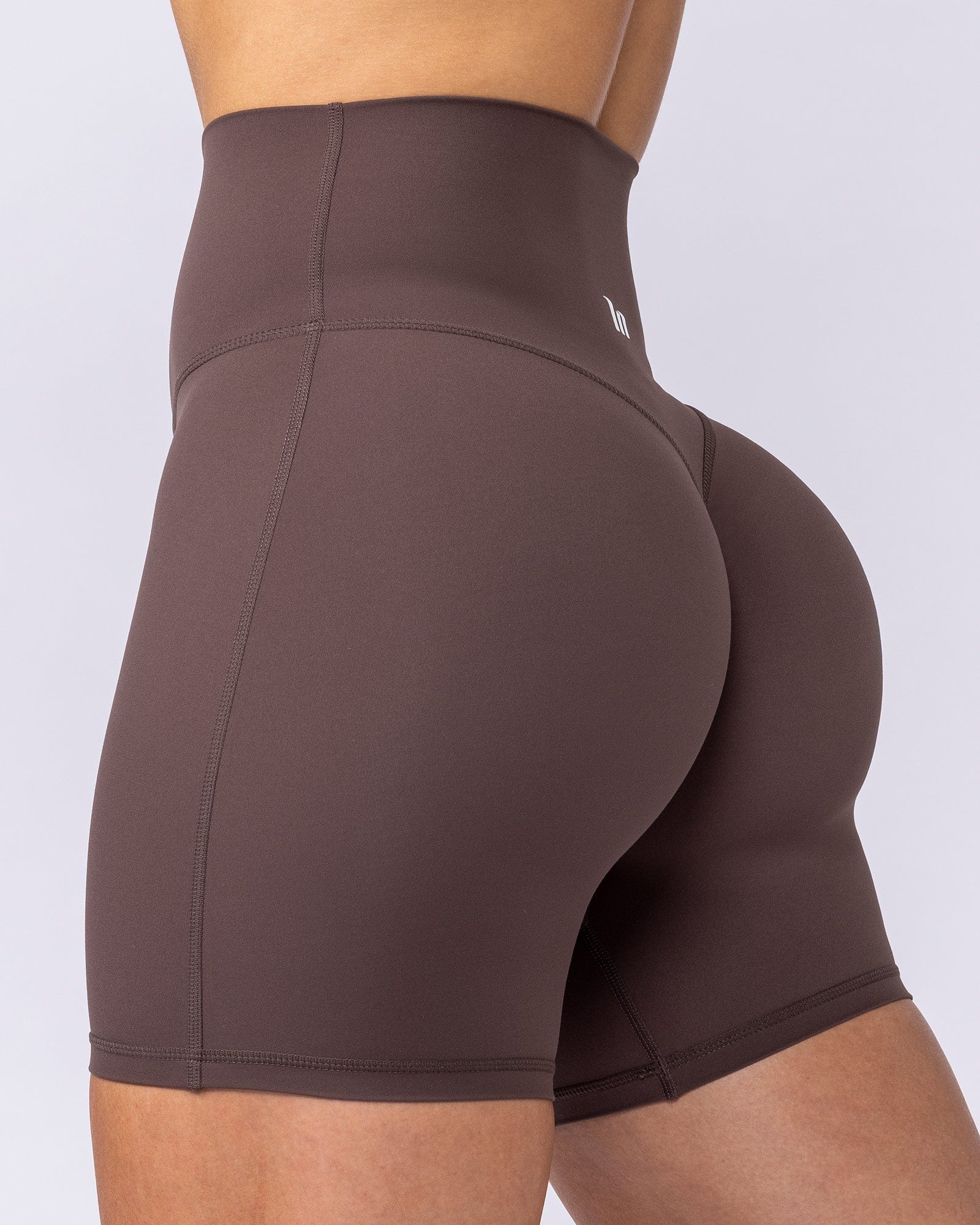 Muscle Nation Shorts Aura Peachy High Invisible Scrunch Bike Shorts - Cola