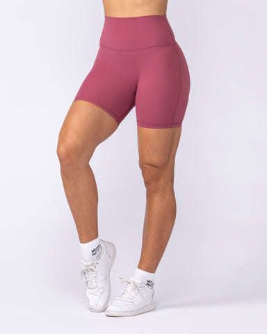 Muscle Nation Shorts Aura Peachy High Invisible Scrunch Bike Shorts - Maple