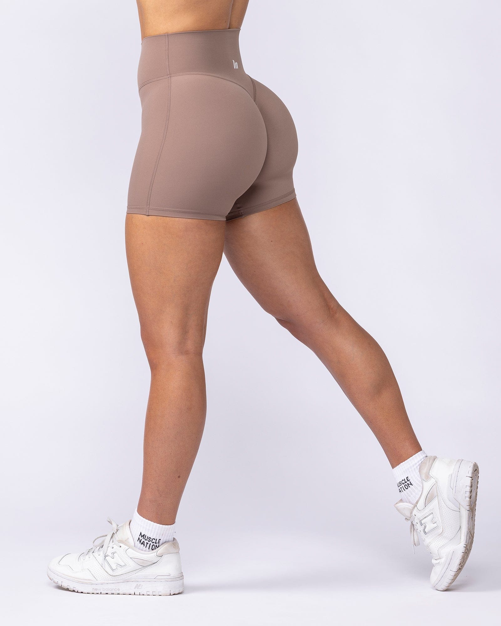 Muscle Nation Shorts Aura Peachy Invisible Scrunch Midway Shorts - Cookie