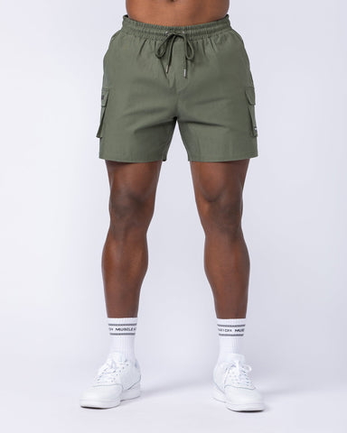 Muscle Nation Shorts Daily Cargo 5" Shorts - Khaki