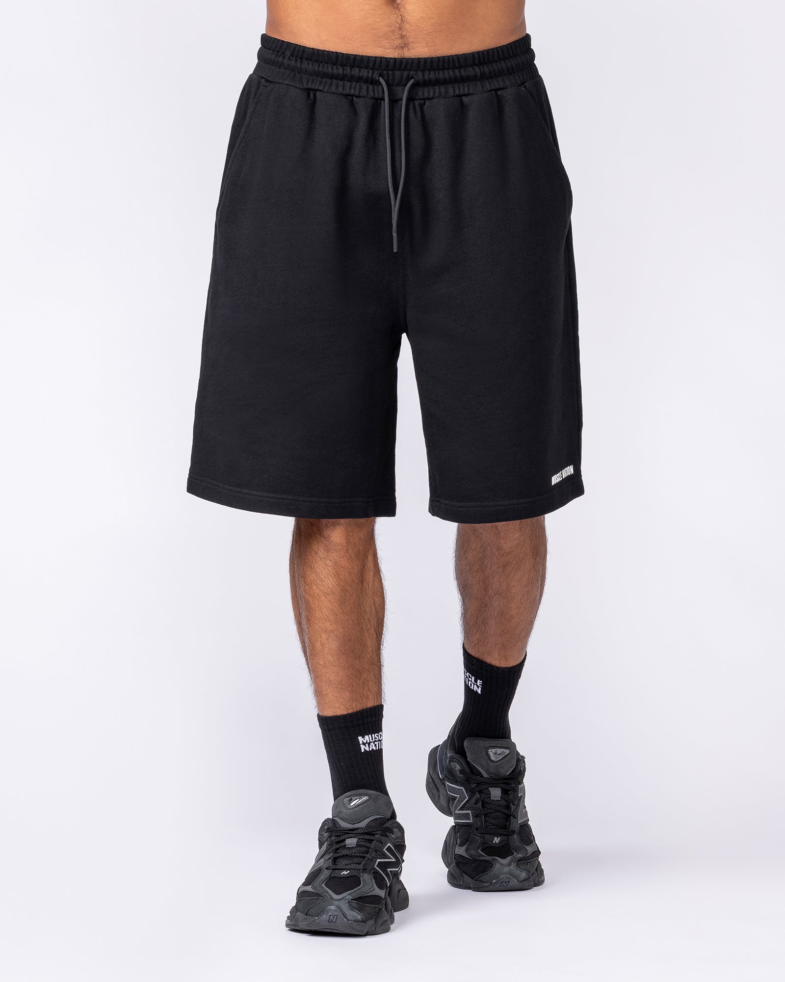 Muscle Nation Shorts Essential Wide Sweat 9" Shorts - Black