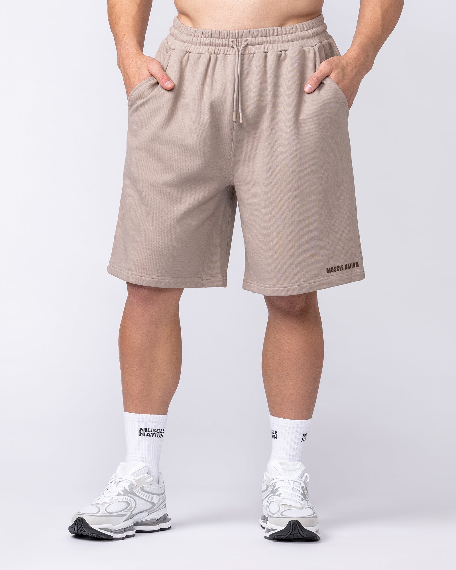 Muscle Nation Shorts Essential Wide Sweat 9" Shorts - Sandstorm