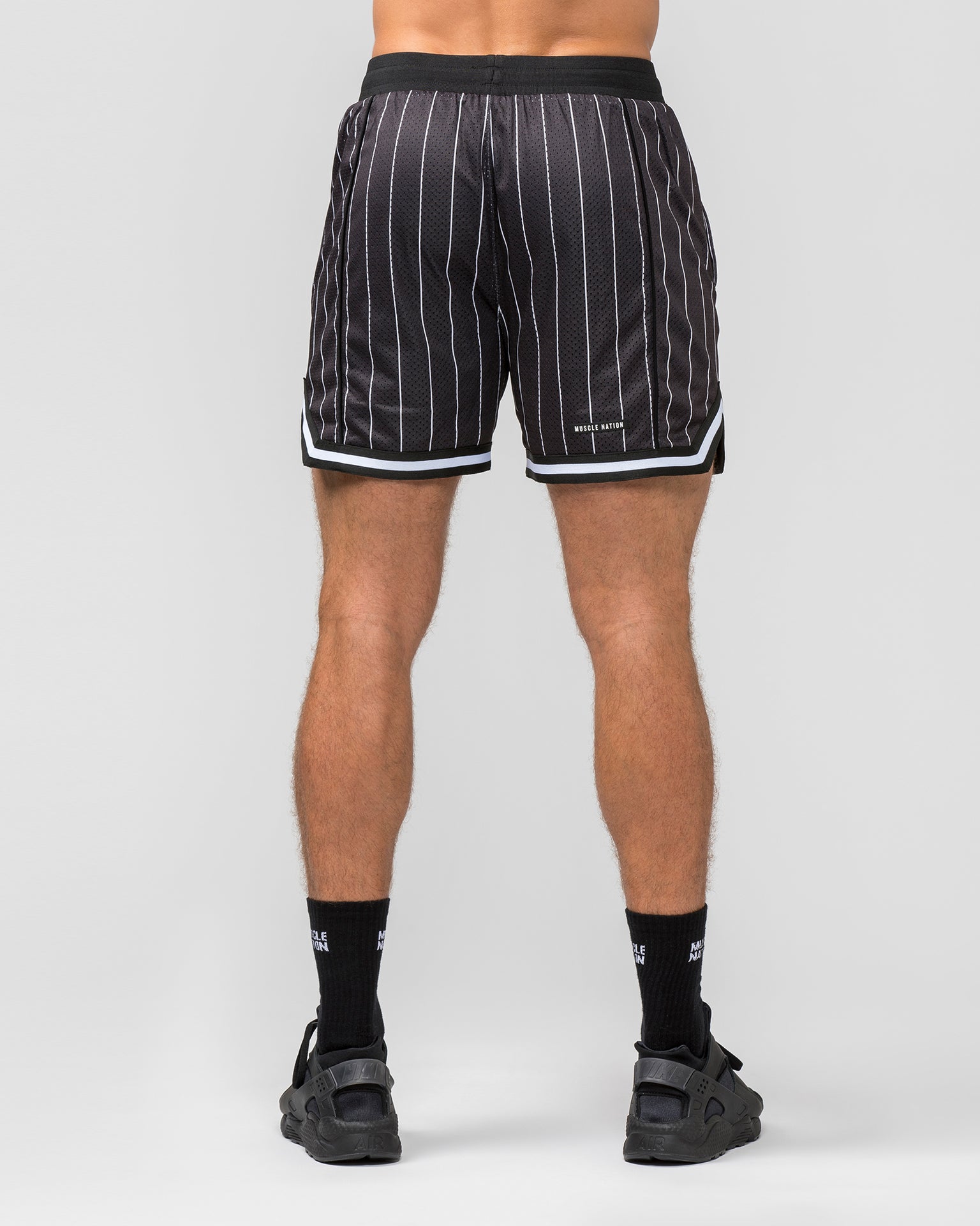 Muscle Nation Shorts Fadeaway 5'' Basketball Shorts - Black Pinstripe
