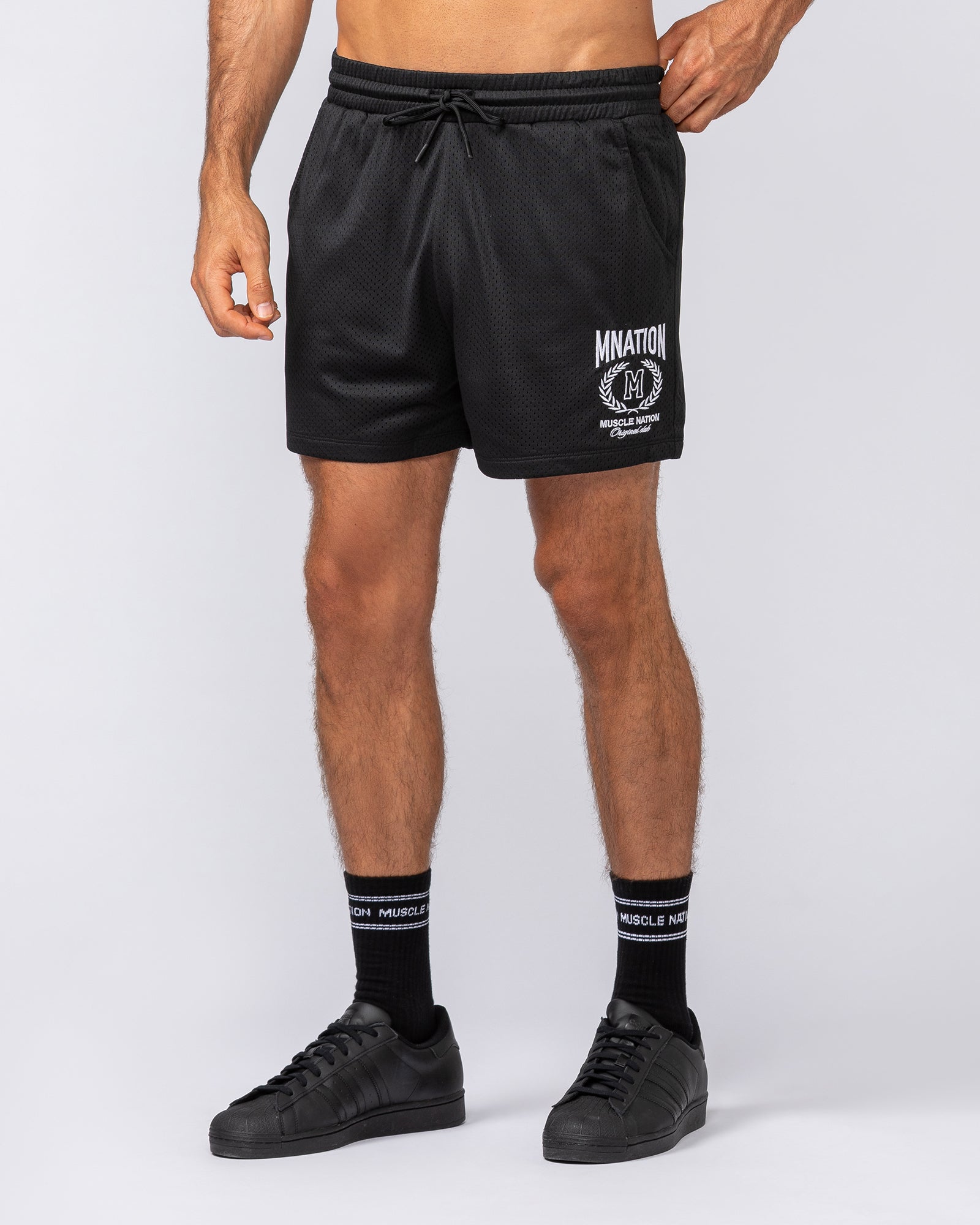 Muscle Nation Shorts Heritage Crest Lay Up 3.5" Shorts - Black