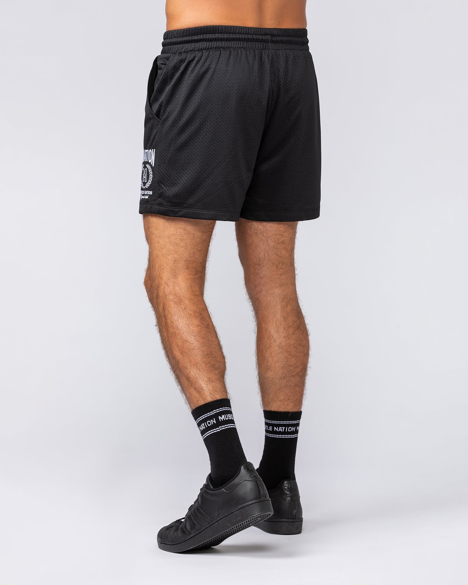 Muscle Nation Shorts Heritage Crest Lay Up 3.5" Shorts - Black