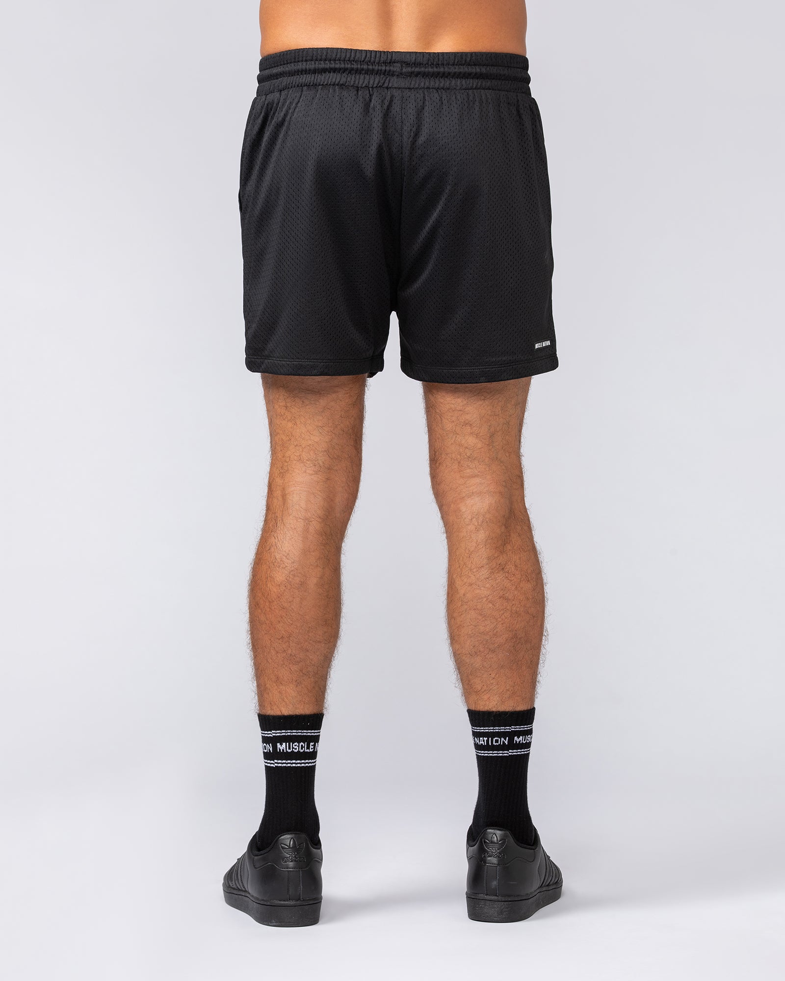 Muscle Nation Shorts Heritage Crest Lay Up 3.5" Shorts - Black
