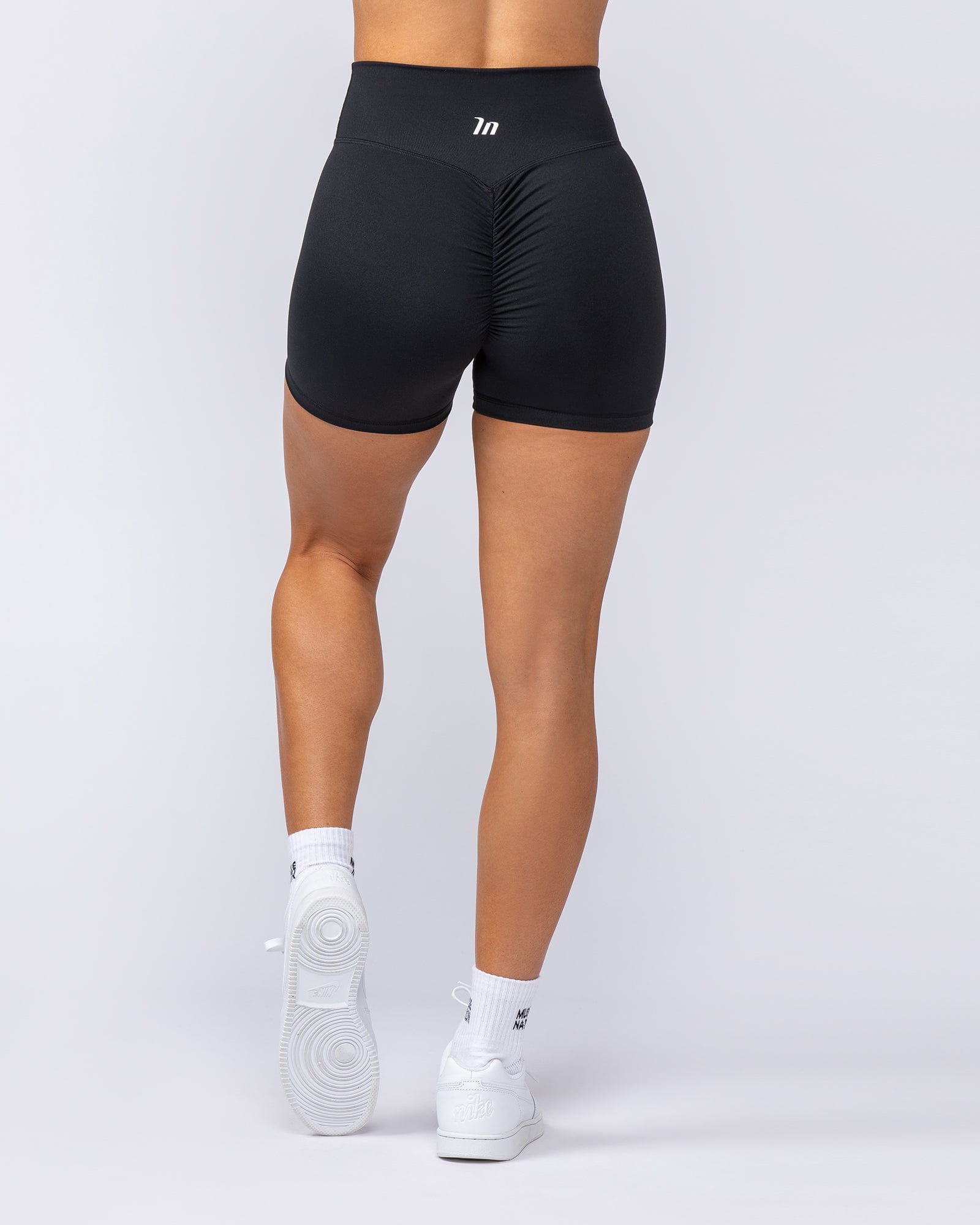 Muscle Nation Shorts Instinct Scrunch Midway Shorts - Black