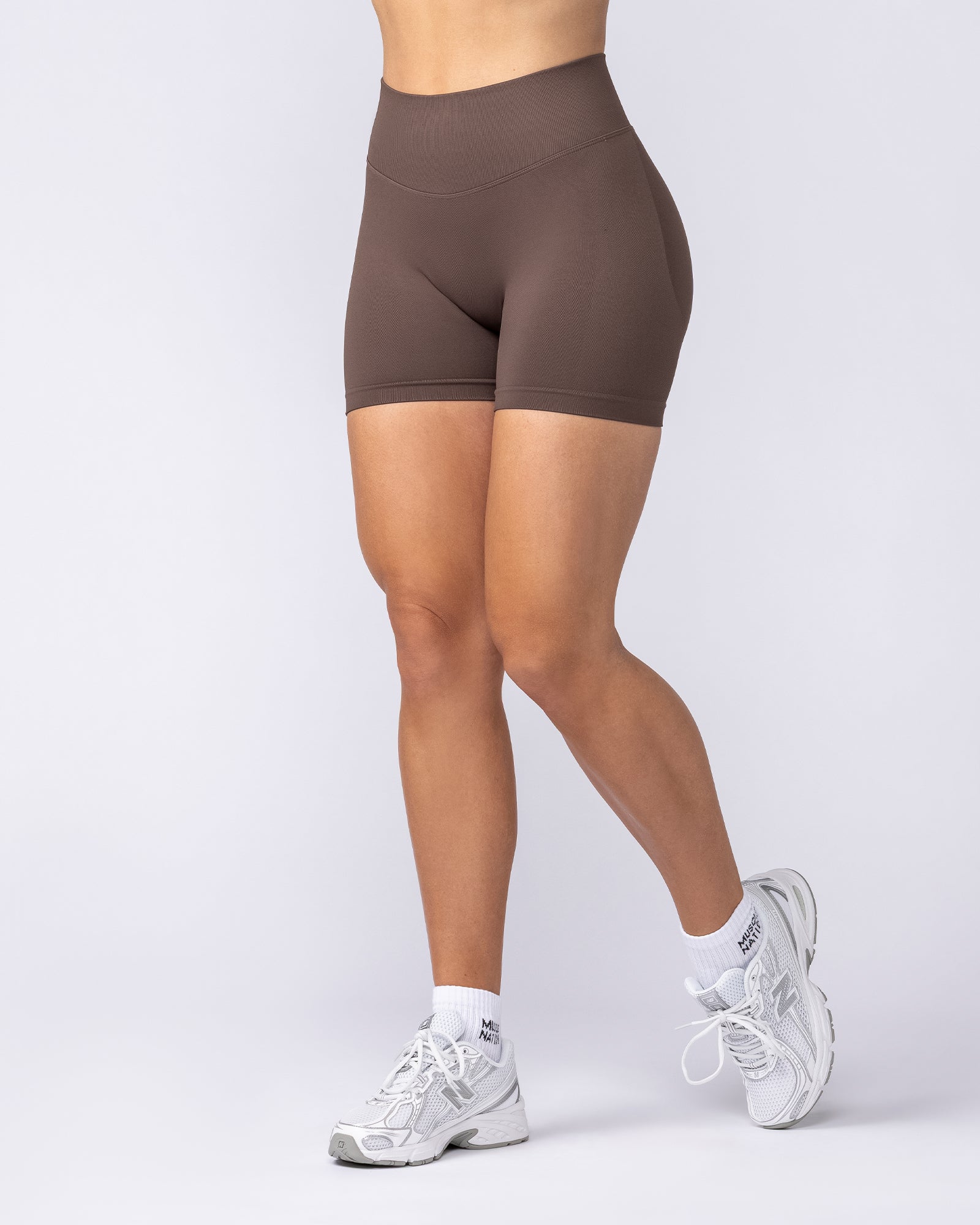 Muscle Nation Shorts Revealed Seamless Midway Shorts - Hot Chocolate