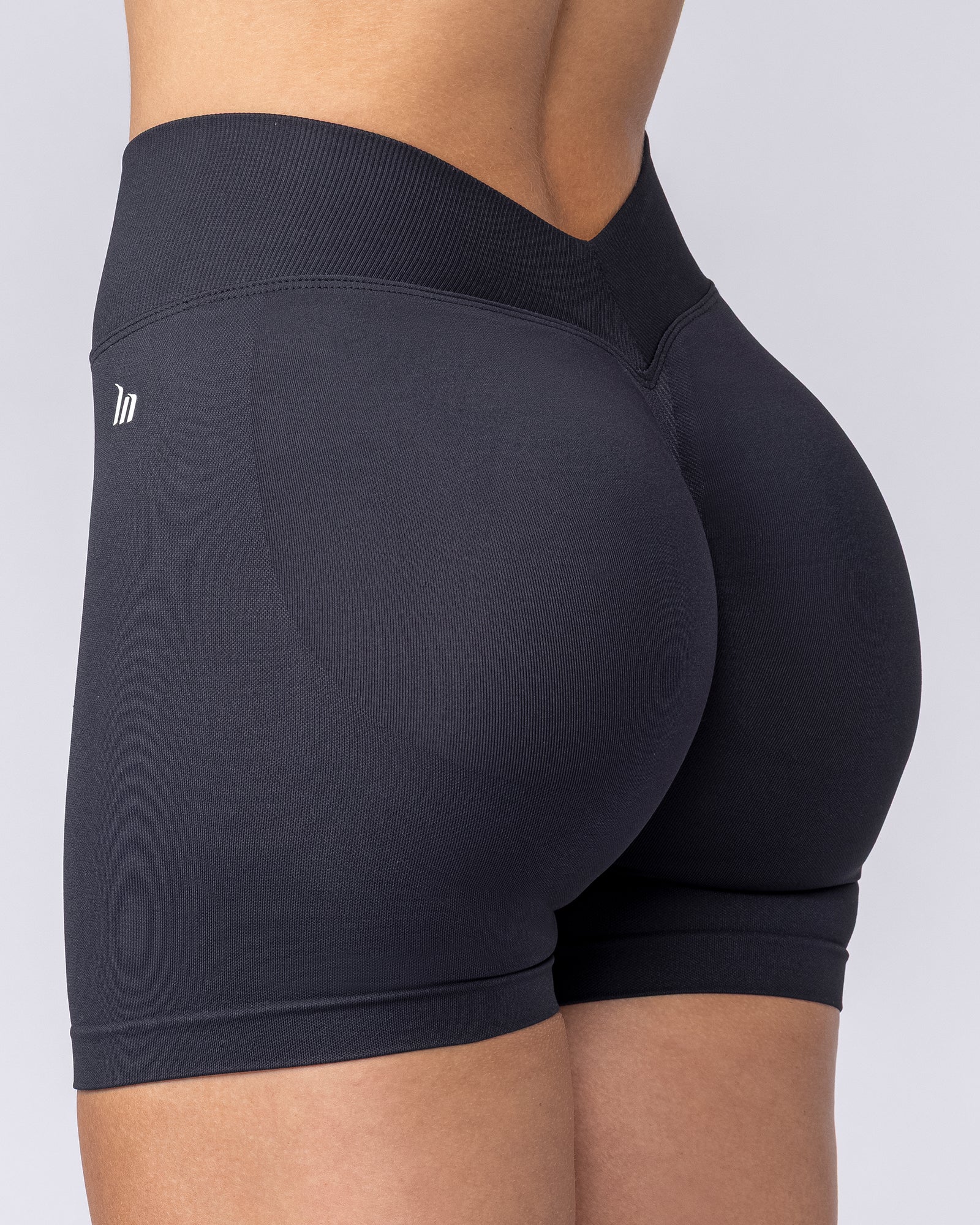 Muscle Nation Shorts Revealed V Back Seamless Midway Shorts - Black