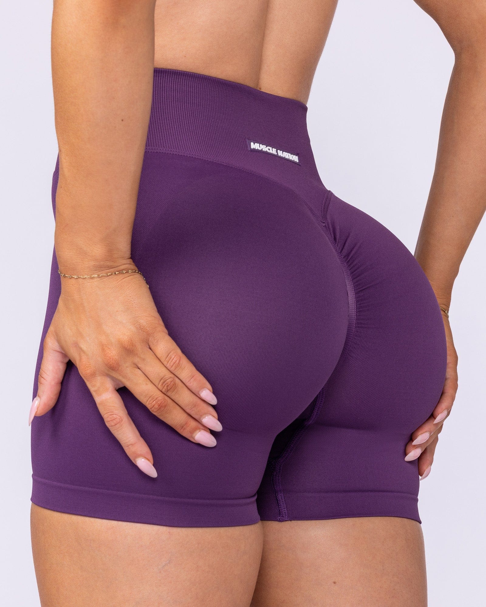 Muscle Nation Shorts Sculpt Seamless Midway Shorts - Nightshade