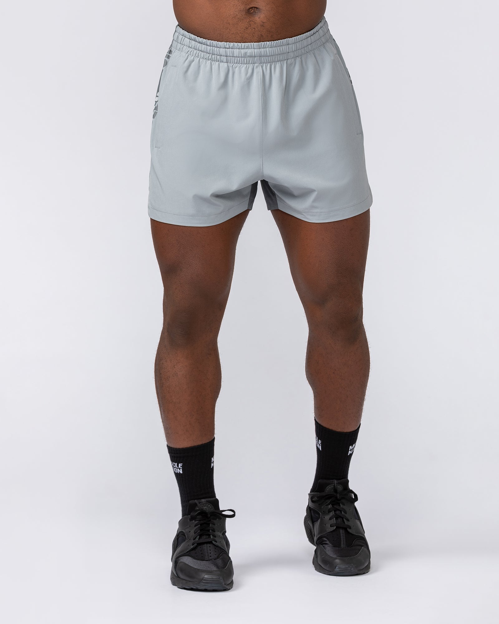 Muscle Nation Shorts Stride 3.5" Shorts - Jet Grey / Tornado