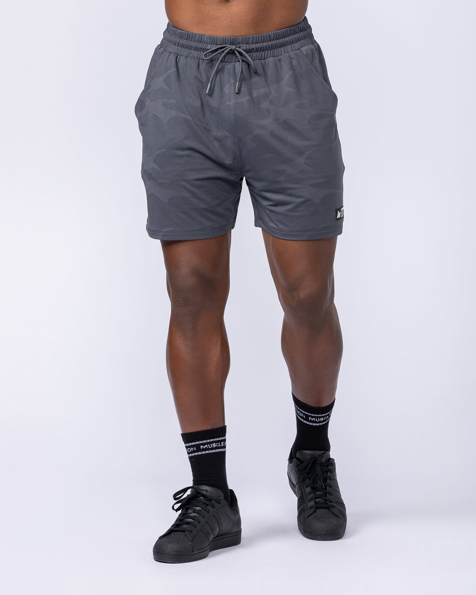 Muscle Nation Shorts Tech Camo Lay Up 5" Shorts - Dark Grey Camo