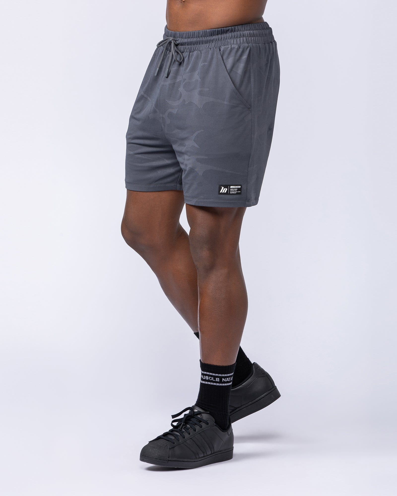 Muscle Nation Shorts Tech Camo Lay Up 5" Shorts - Dark Grey Camo