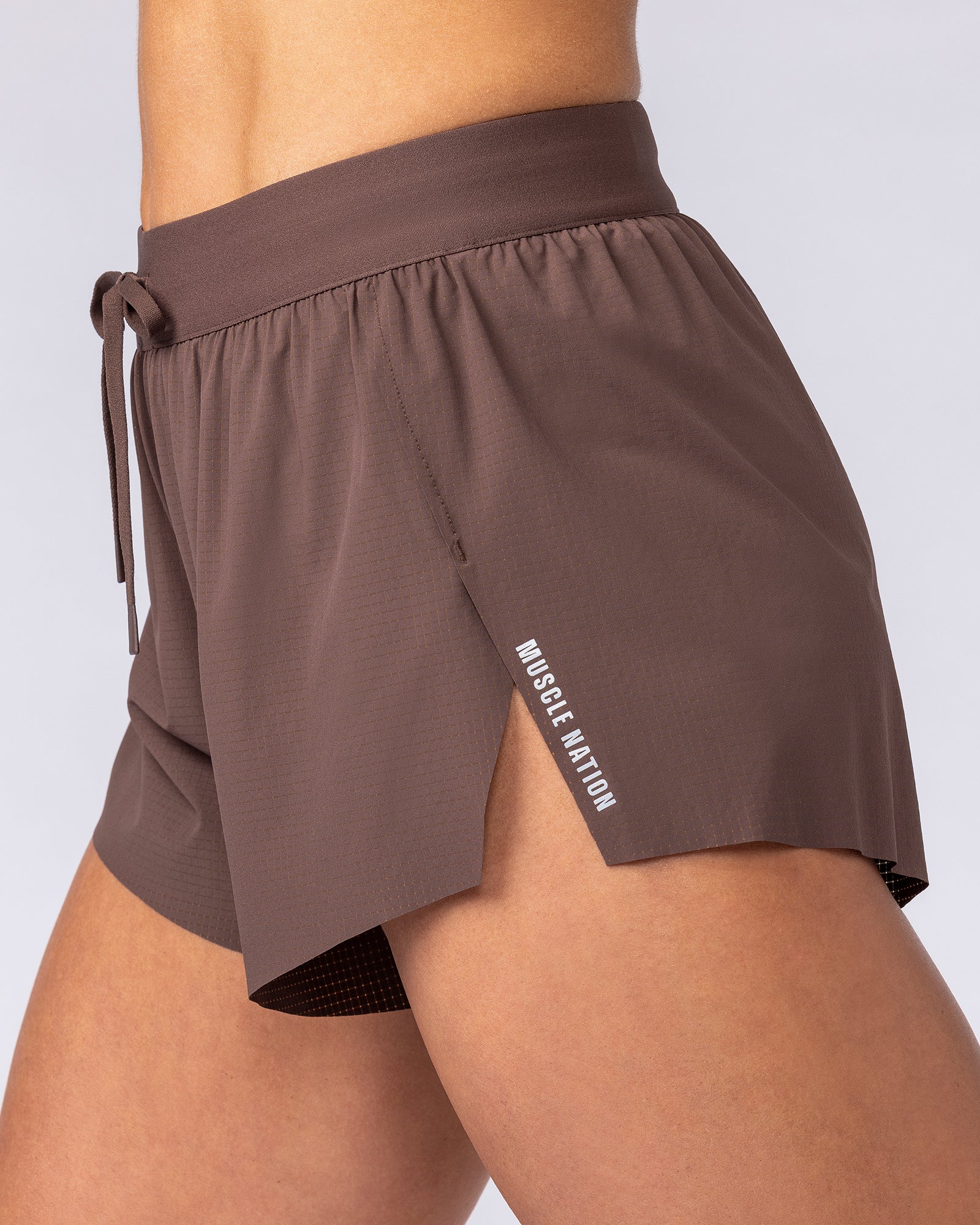 Muscle Nation Shorts Tempo 3" Run Shorts - Chestnut