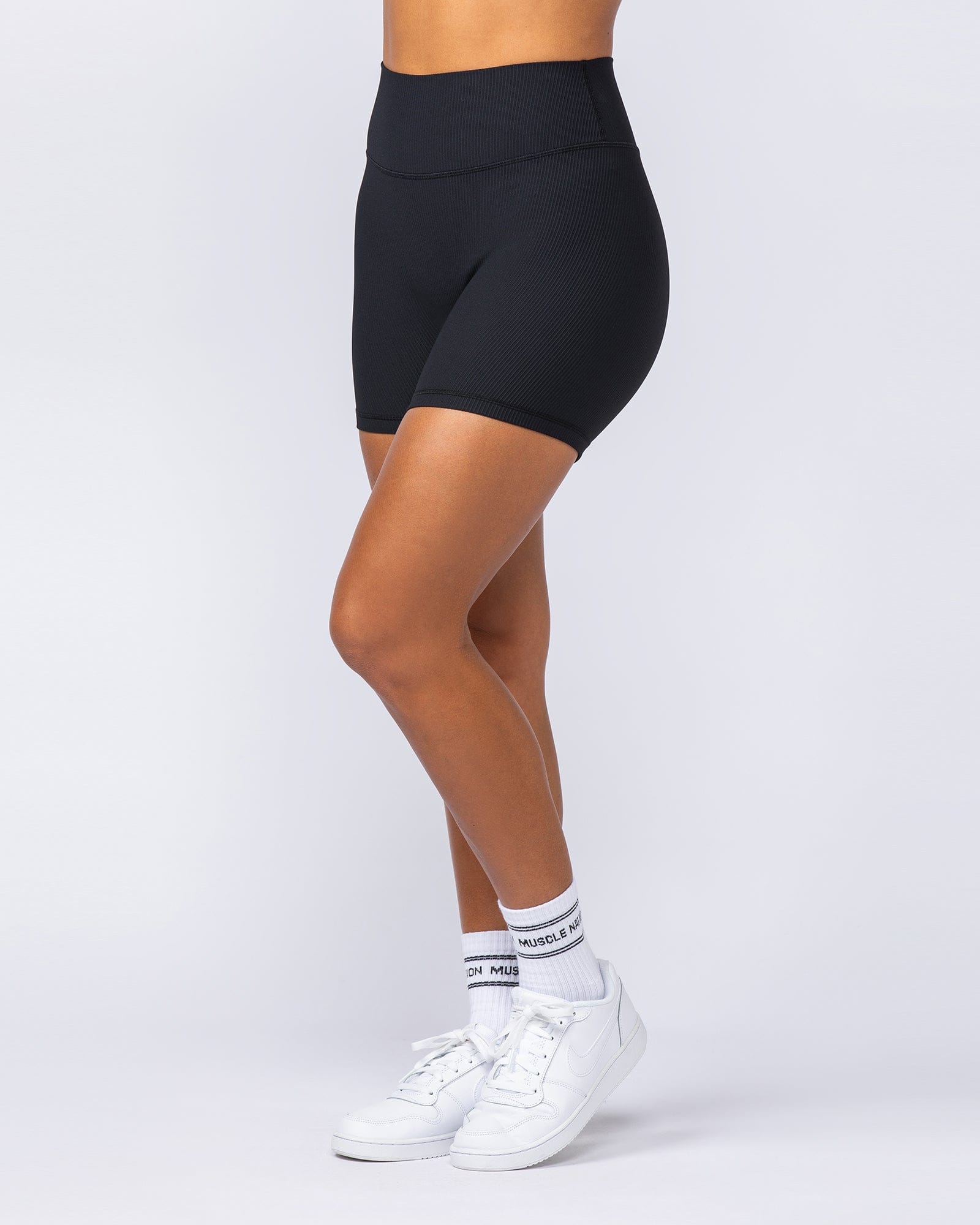 Muscle Nation Shorts Zero Rise Rib Midway Shorts - Black (Silicone Logo)