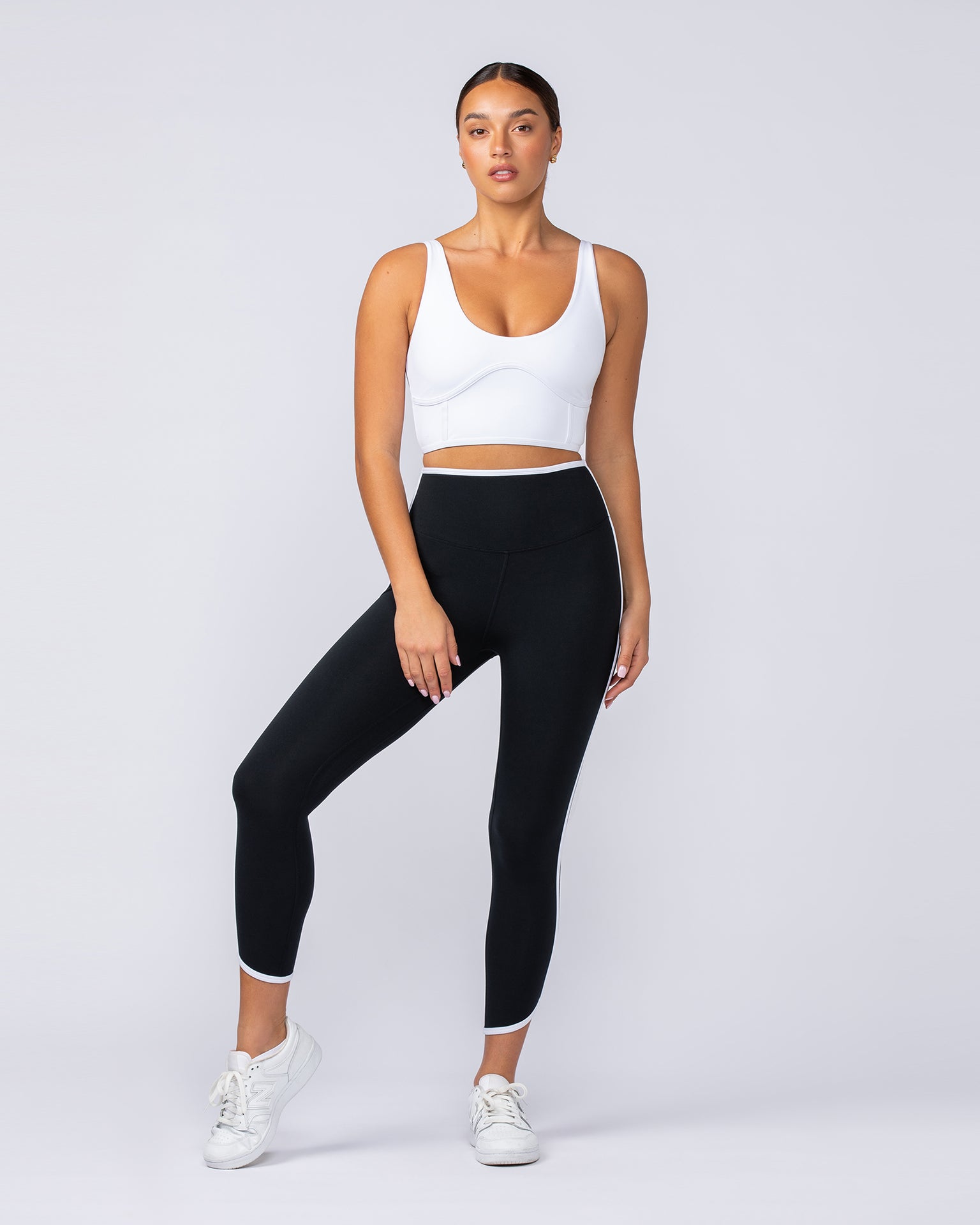 Muscle Nation Sports Bras Limitless Longline Bra - White