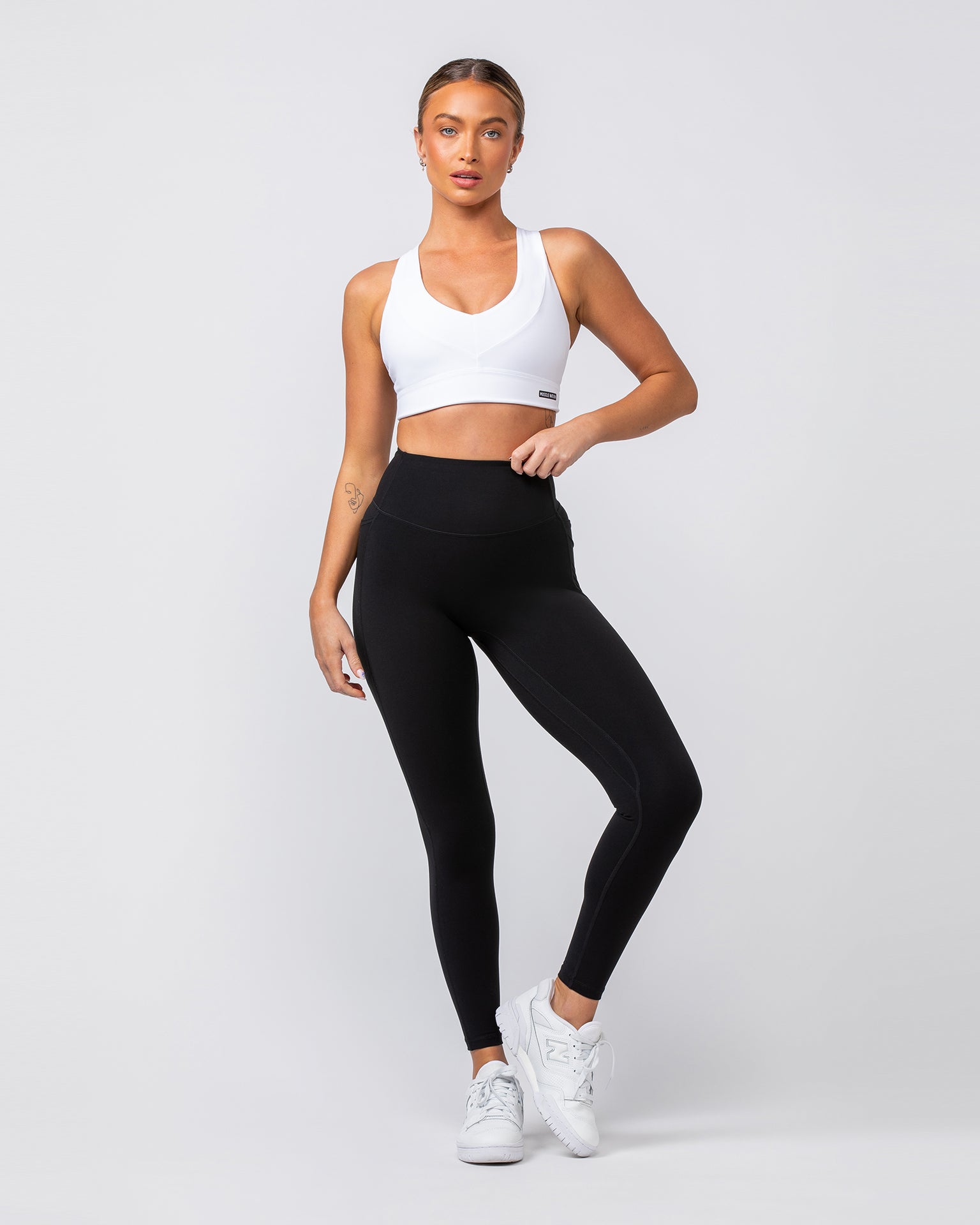 Muscle Nation Sports Bras Scope Bra - White