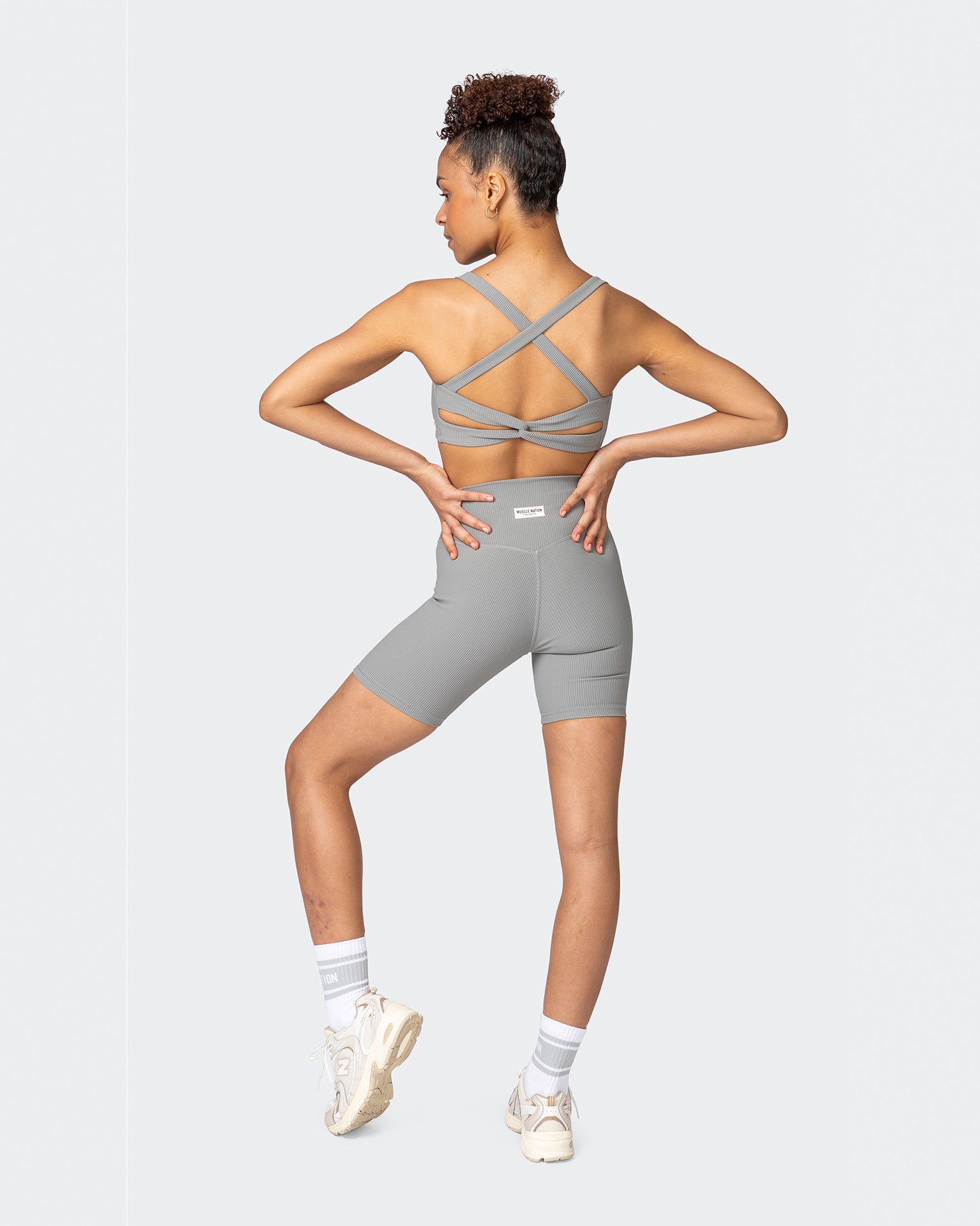 musclenation Sports Bras Twist Rib Bra - Zinc Everyday Support