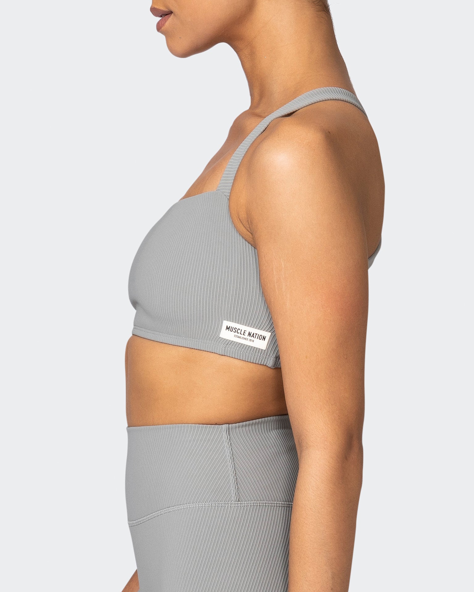 musclenation Sports Bras Twist Rib Bra - Zinc Everyday Support