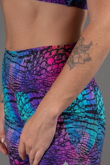 RF AQUAFIT Activewear Mid Waist Short Shorts - Viper