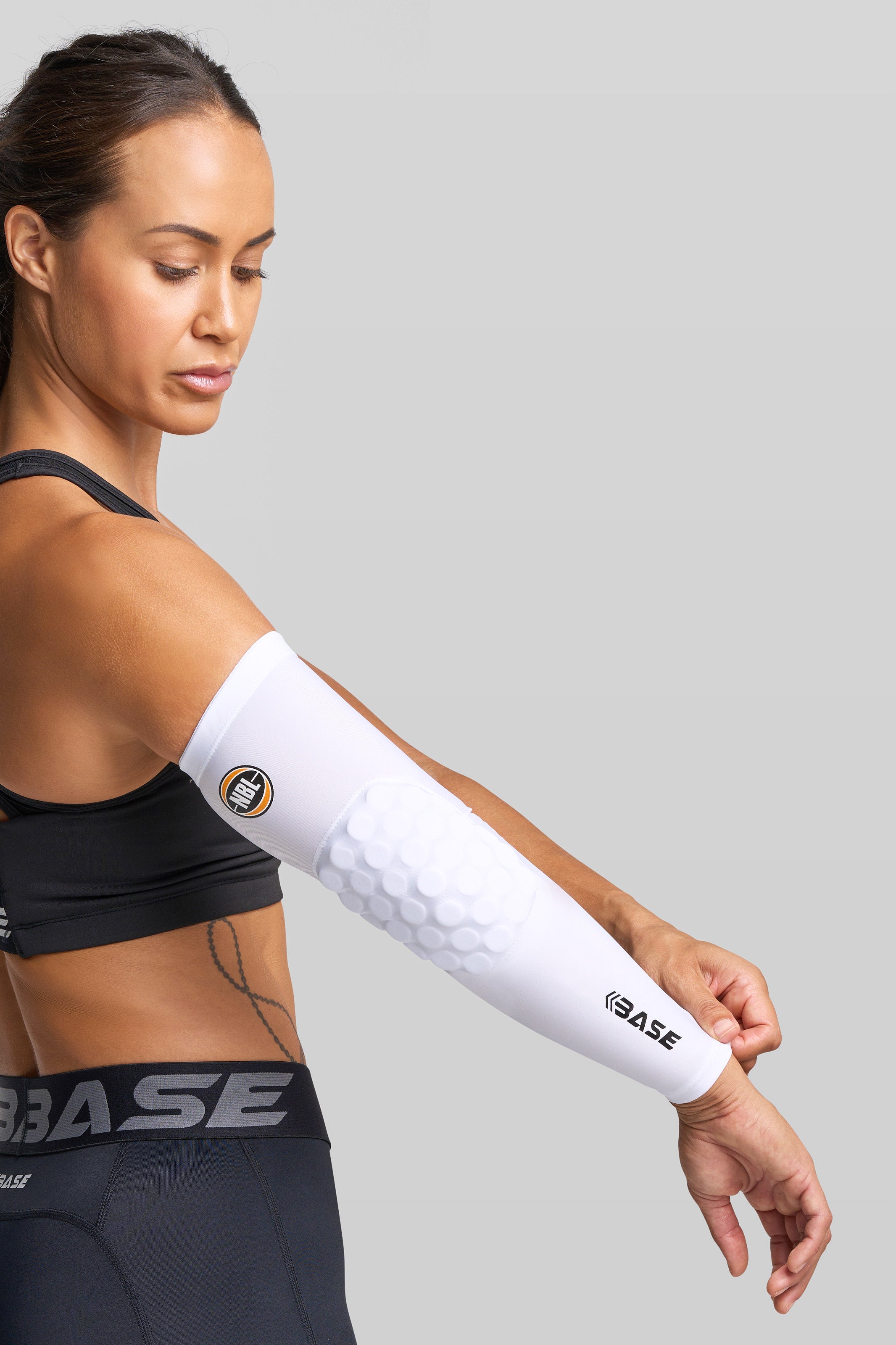 Supplier 1 Arm Guard YOUTH-XS BASE + NBL Padded Arm Guard (Single) - White