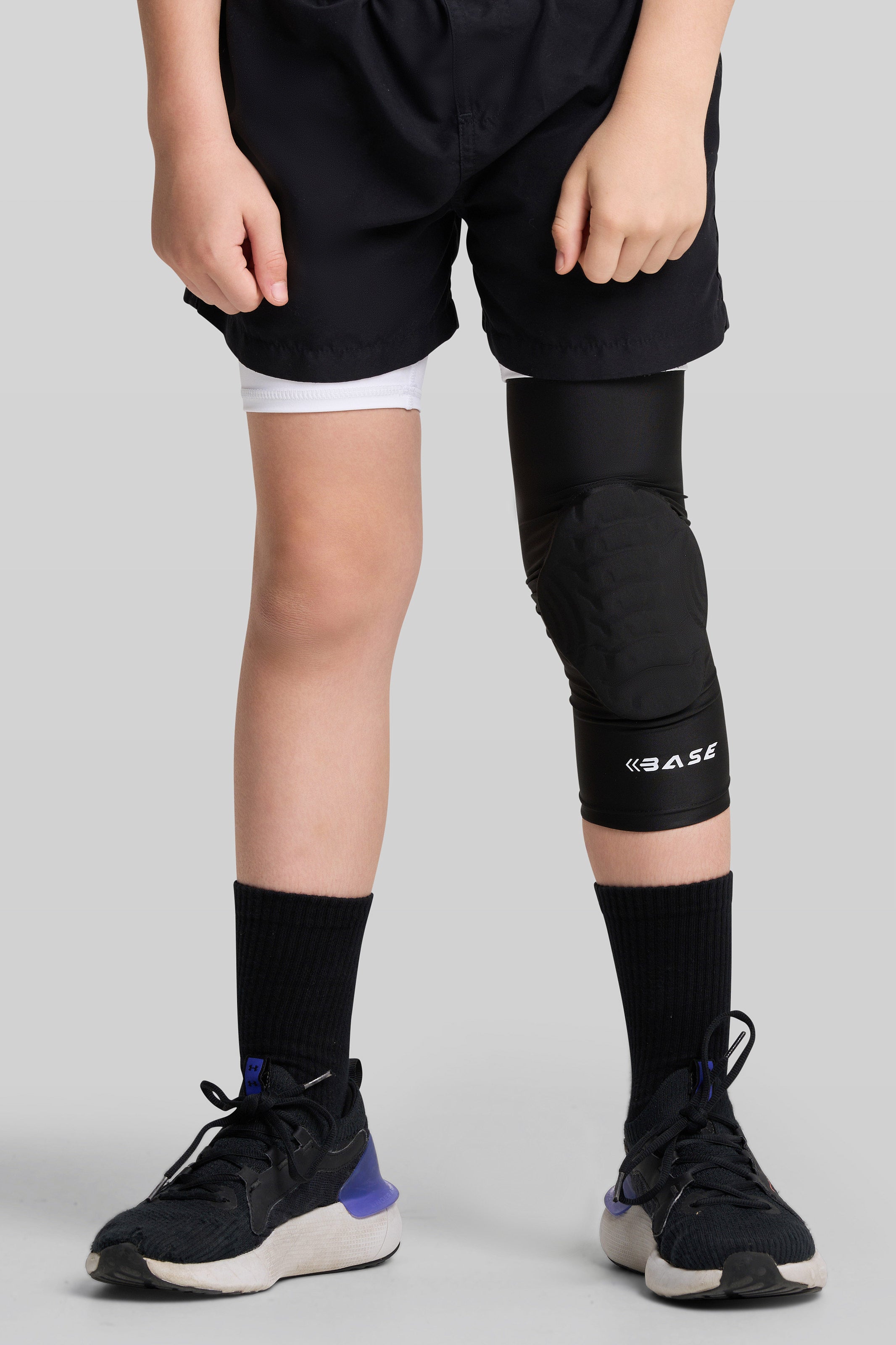 Supplier 1 PADDED ACCESSORIES BASE Curved Padded Knee Guard (Single) - Black