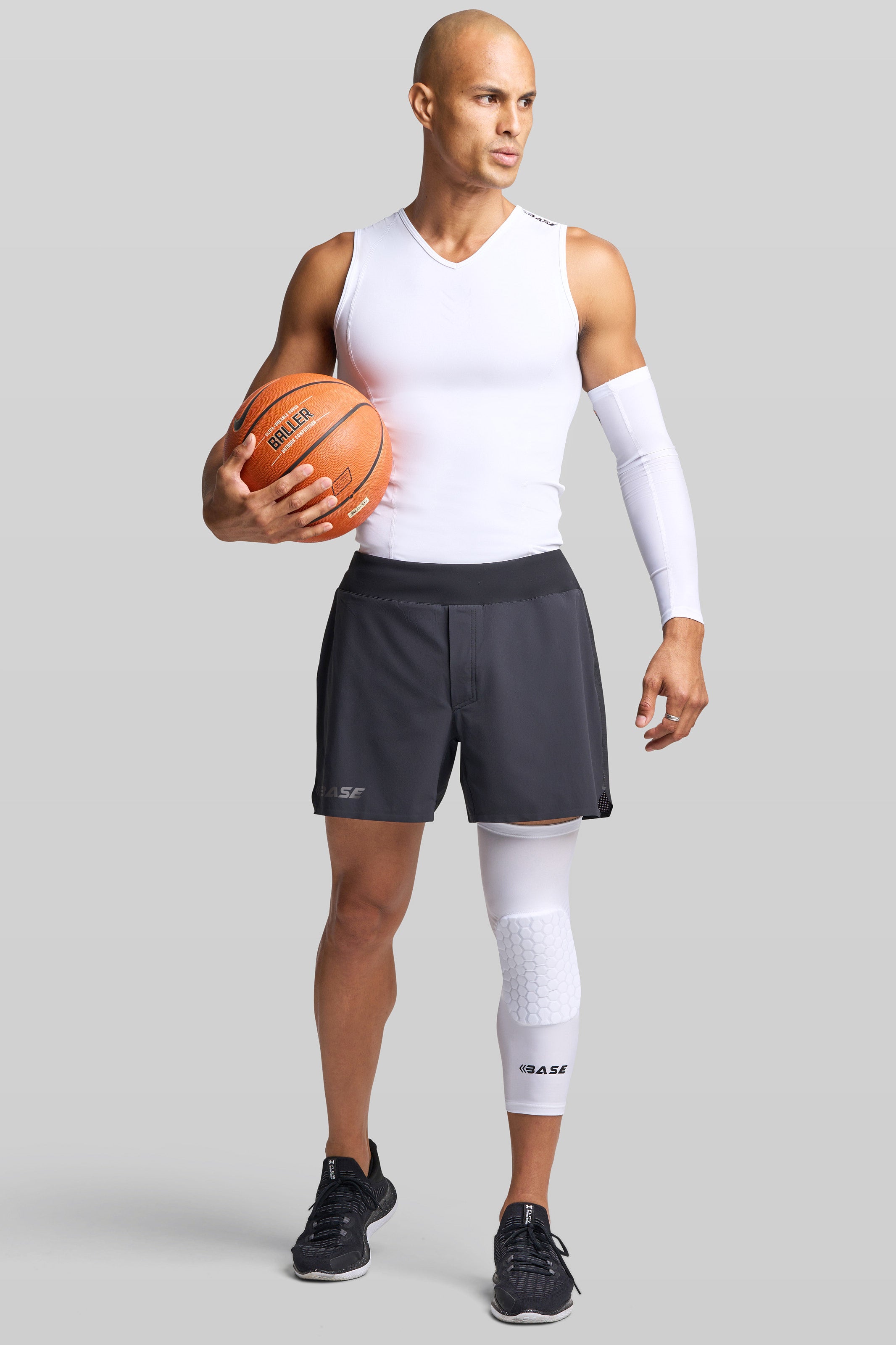 Supplier 1 PADDED ACCESSORIES BASE Square Padded Knee Guard (Single) - White