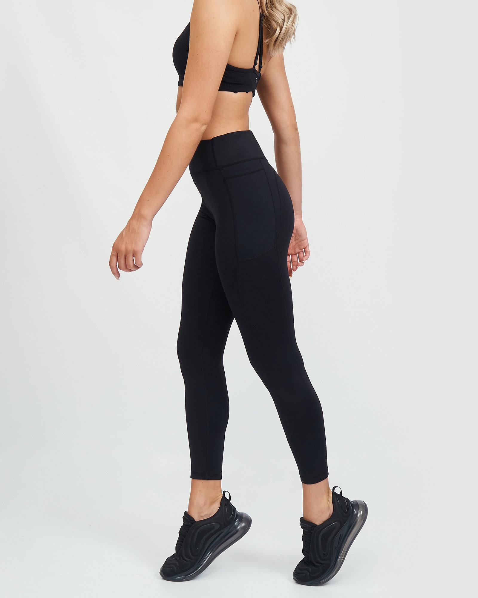 Core Trainer Activewear Core Trainer Elevate 7/8 Tights - Black
