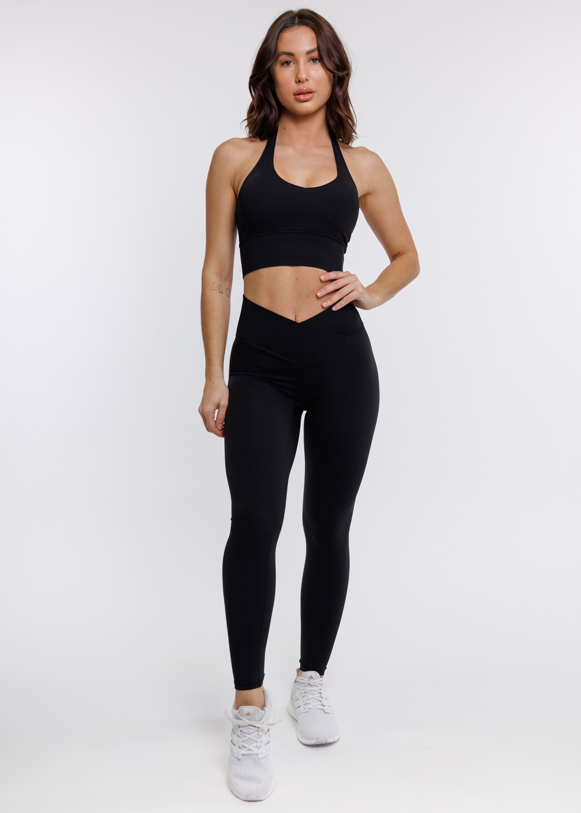 Evolve Apparel Elevate Cross Leggings - Black