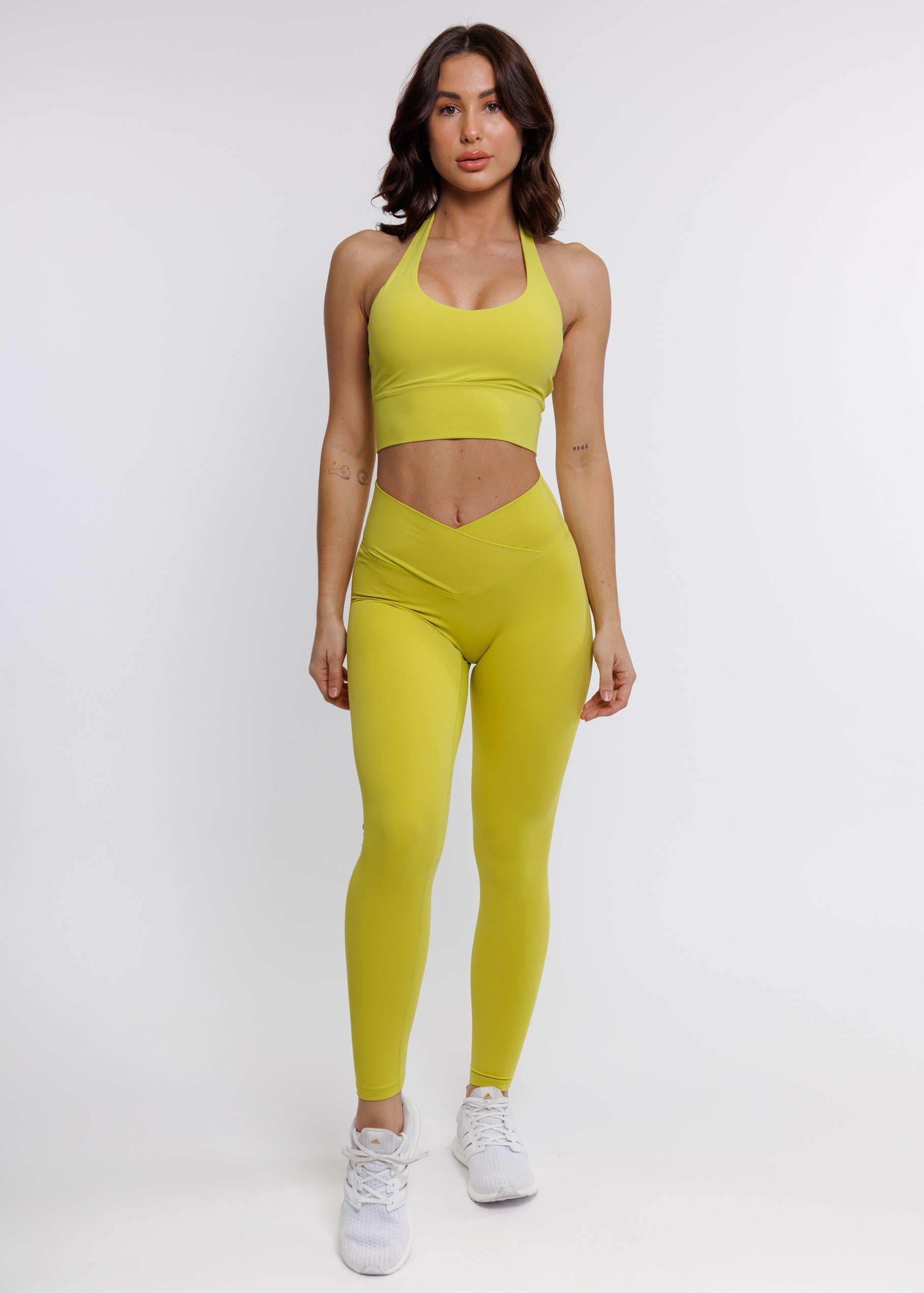 Evolve Apparel Elevate Cross Leggings - Charteuse