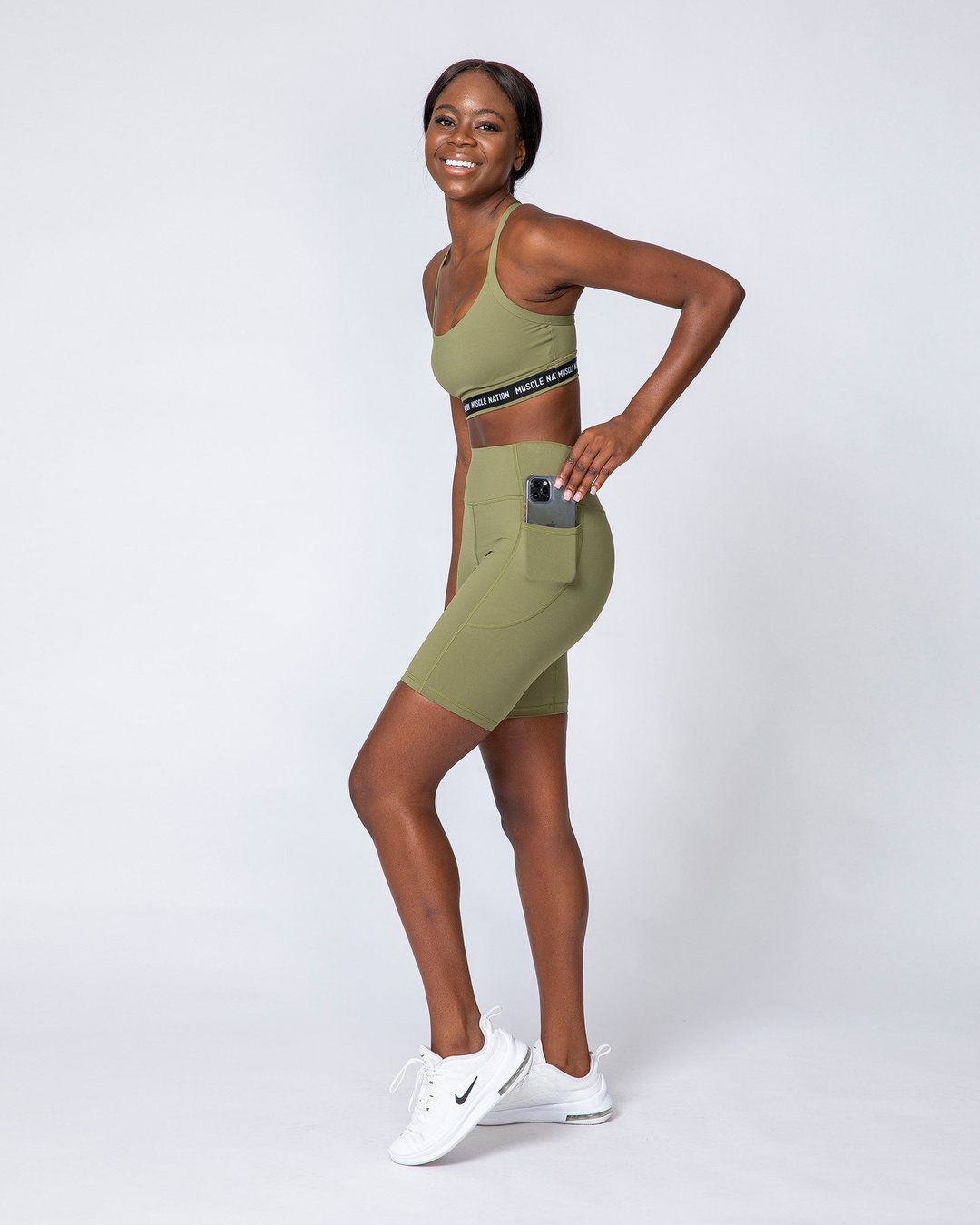 musclenation Motion Pocket Referee Shorts - Olive